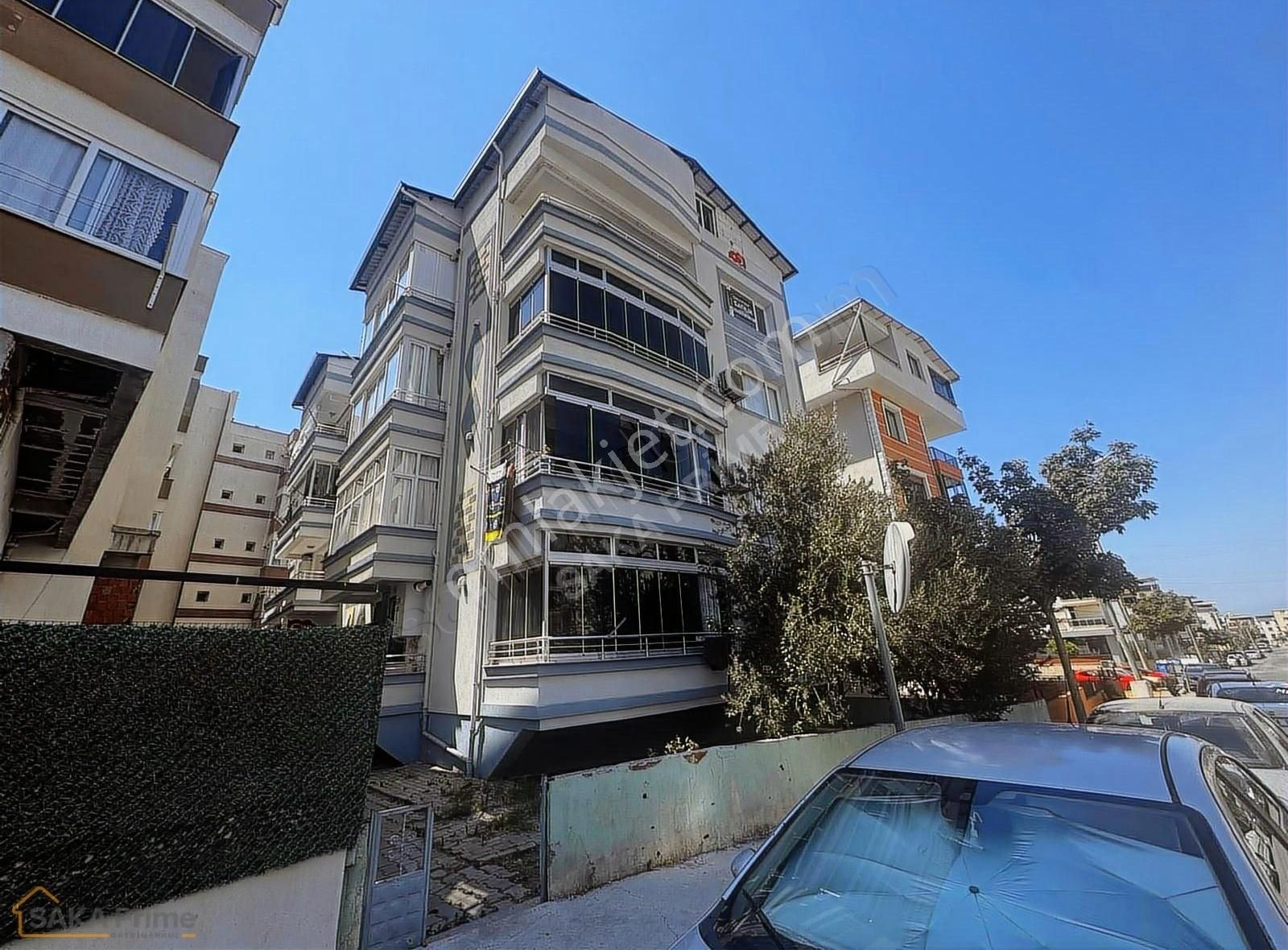 Samurlu Cad Aliağa Yaşam Merkezin Arka Sokağı 3+1 Satılık Daire