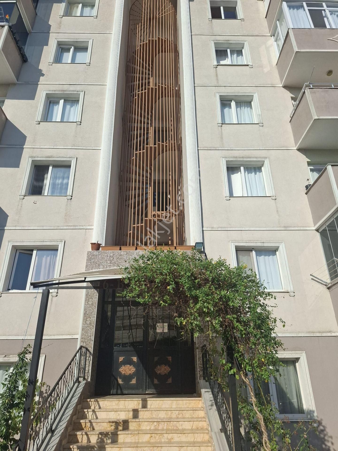 Akra Gayrimenkulden İlimtepe 6.etapta Konbili Arakat 3+1 Daire