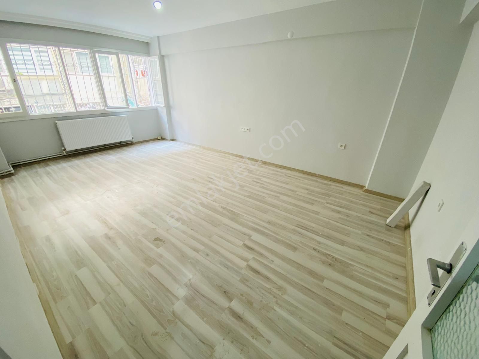 Hatay Necatibey Okulu Yanında Bakımlı Doğalgazlı 2+1 Kiralık Daire