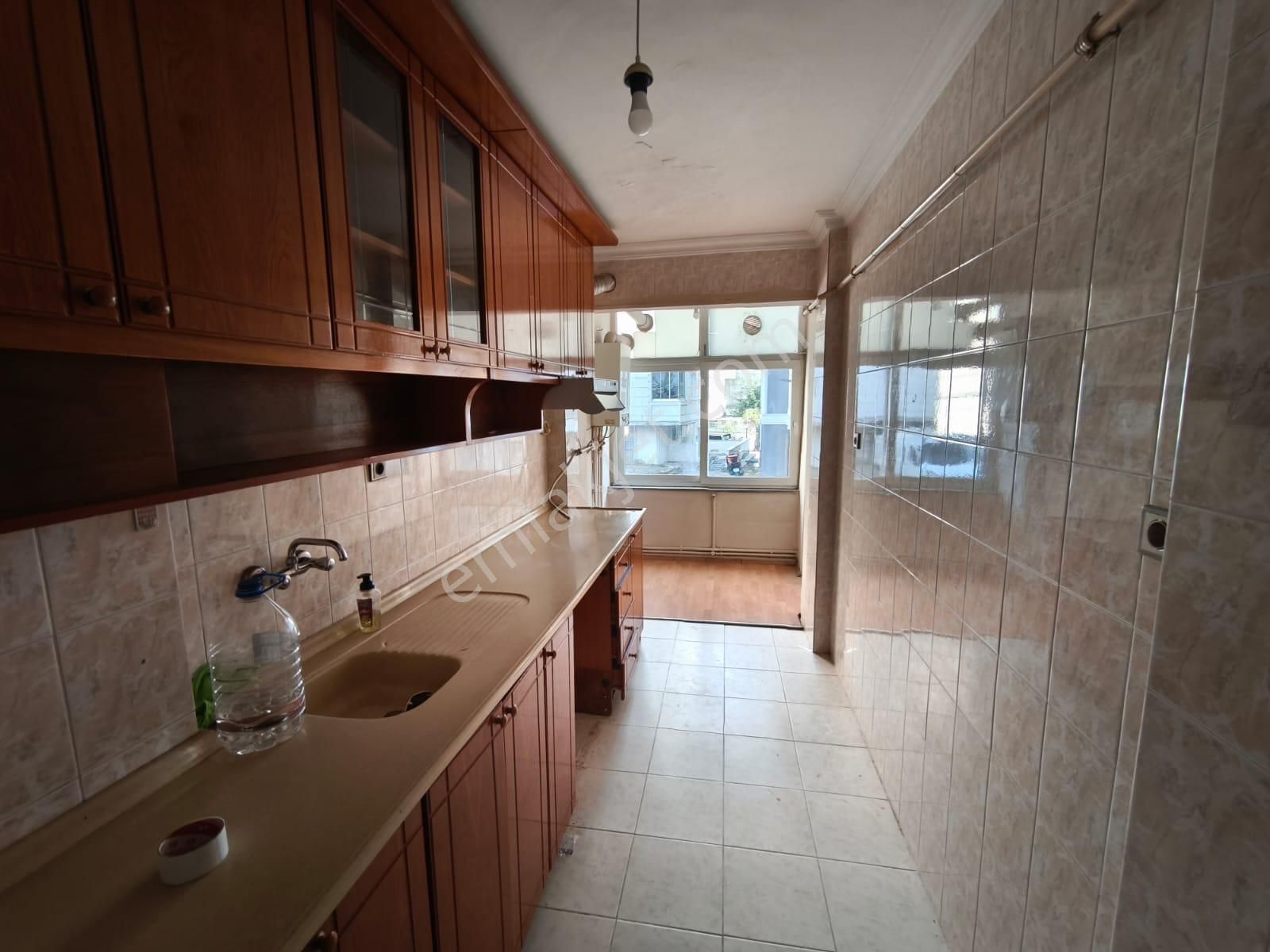 Eyüpsultan Akşemsettinde Kiralık 2+1 Daire