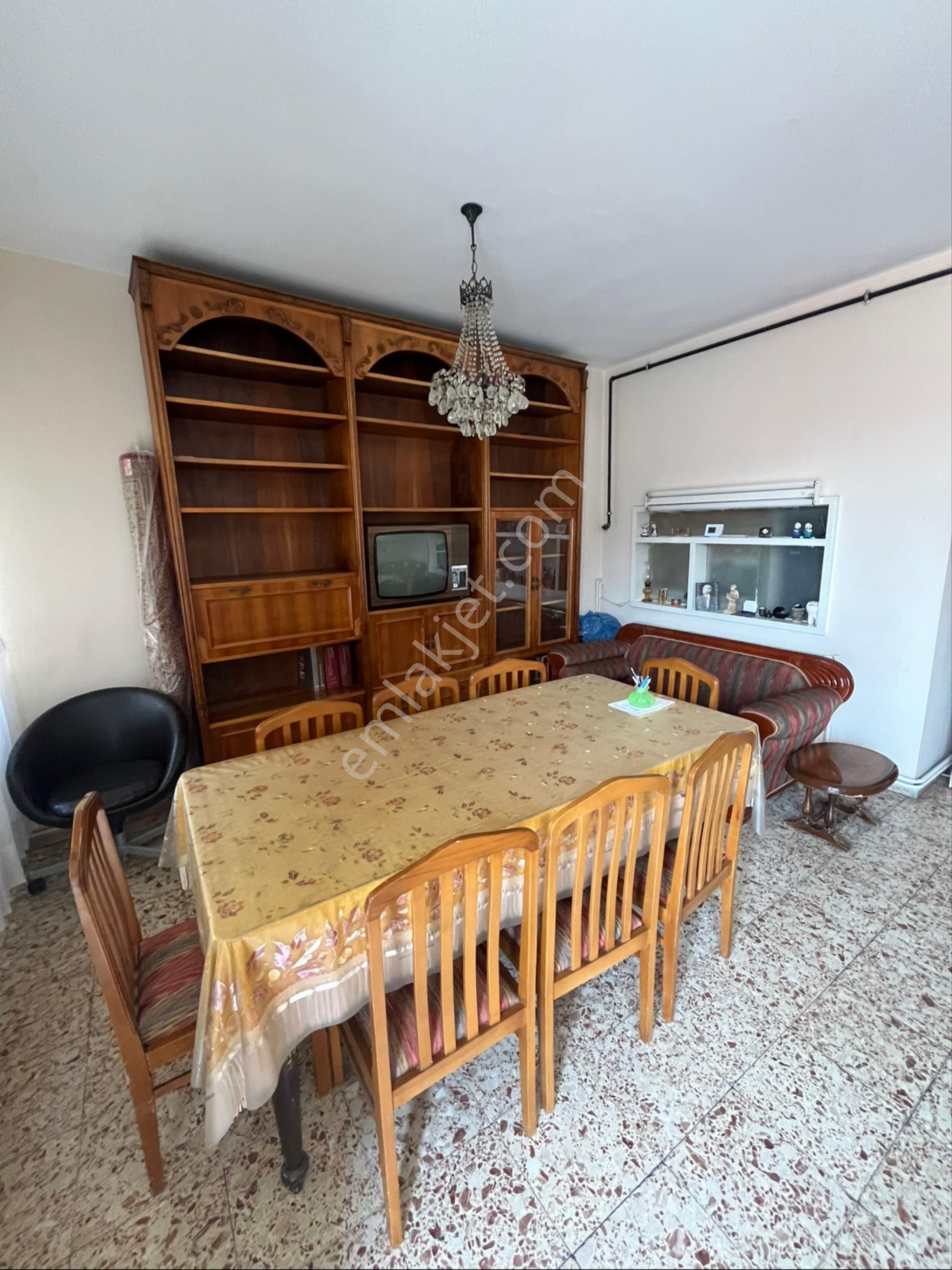 Ogün'den Güzelyalı Merkede Arakat Dogalgazlı Çift Cephe Eşyalı Kiralık Daire - Görsel 7