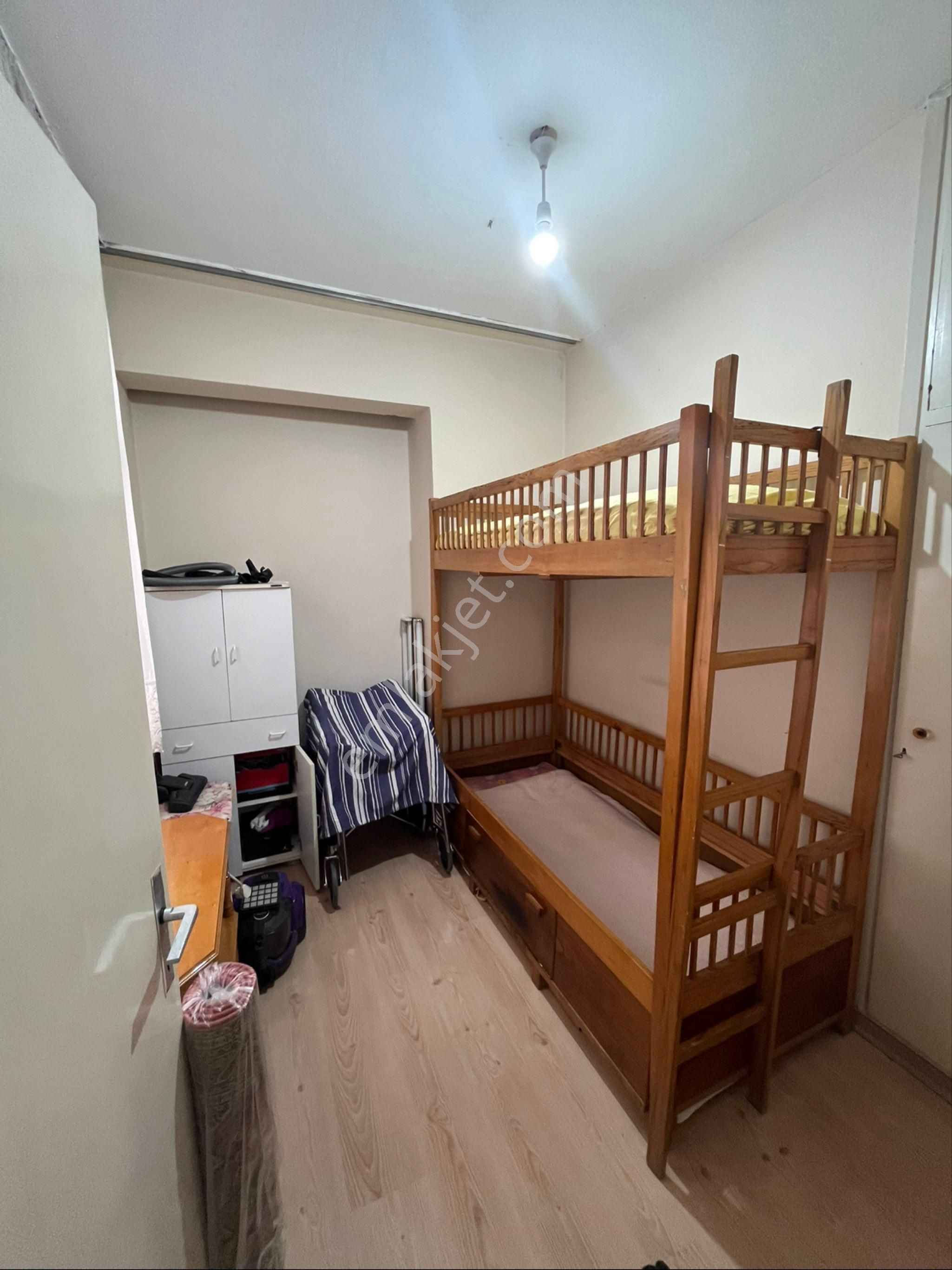 Ogün'den Güzelyalı Merkede Arakat Dogalgazlı Çift Cephe Eşyalı Kiralık Daire - Görsel 17