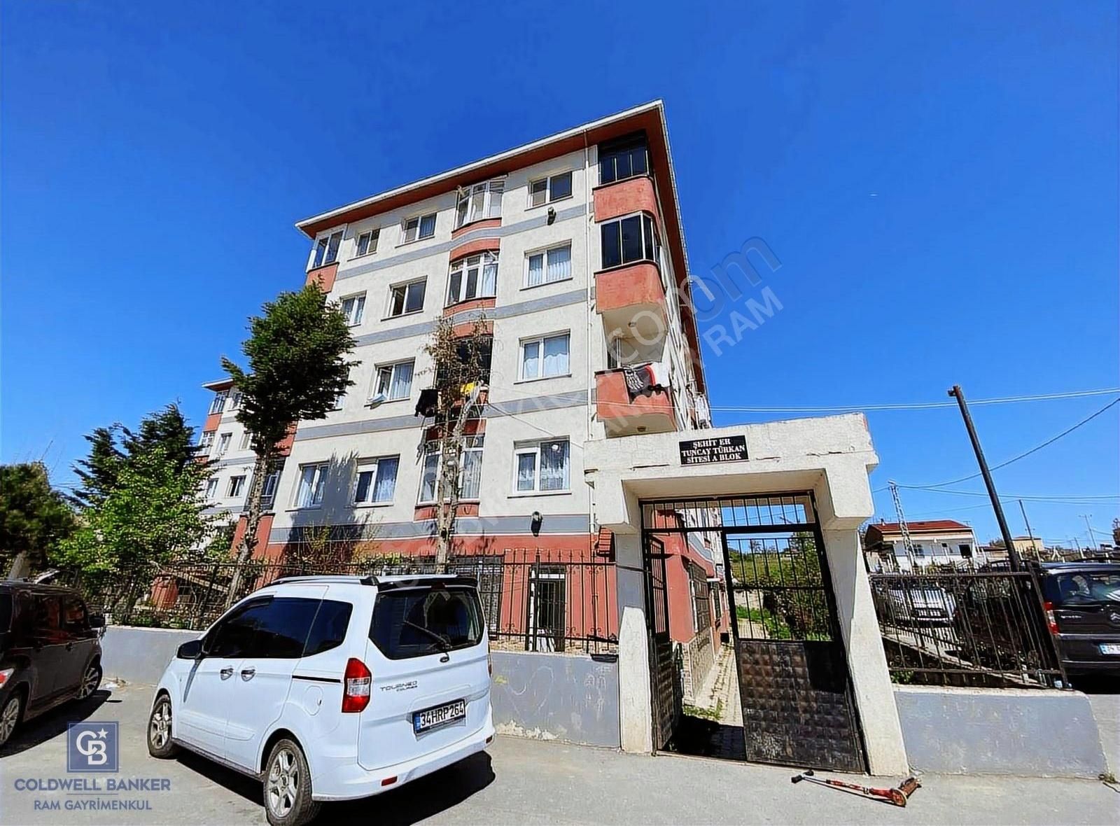 Arnavutköy'de Yatırıma Uygun Satılık Daire