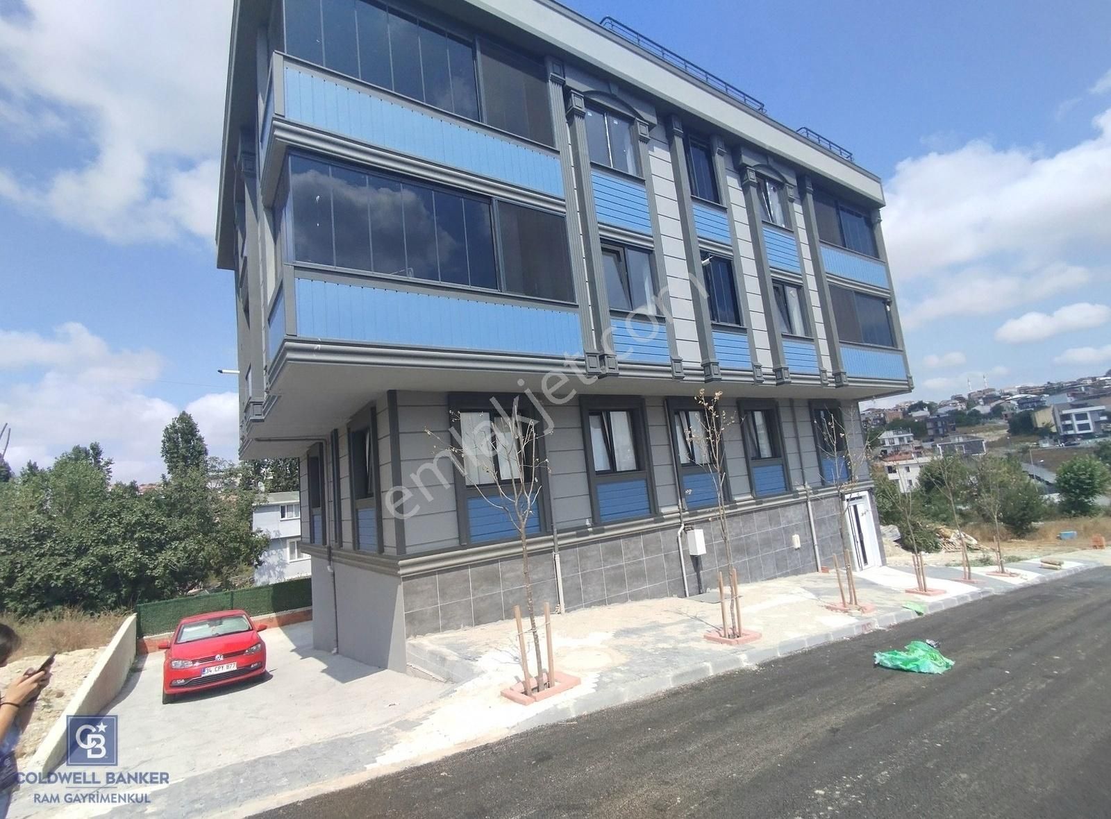 Satılık Arnavutköy Bölgesinde Metro Durağına Yakın Sıfır Dublex