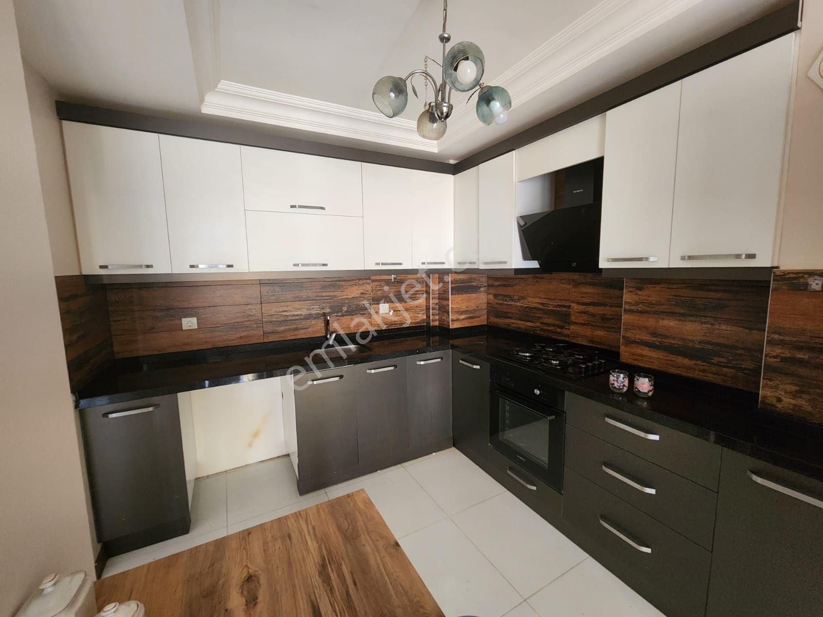 Şehiriçinde Markantalya Avm Yakını 2.katta 2+1 Kiralık Temiz Daire
