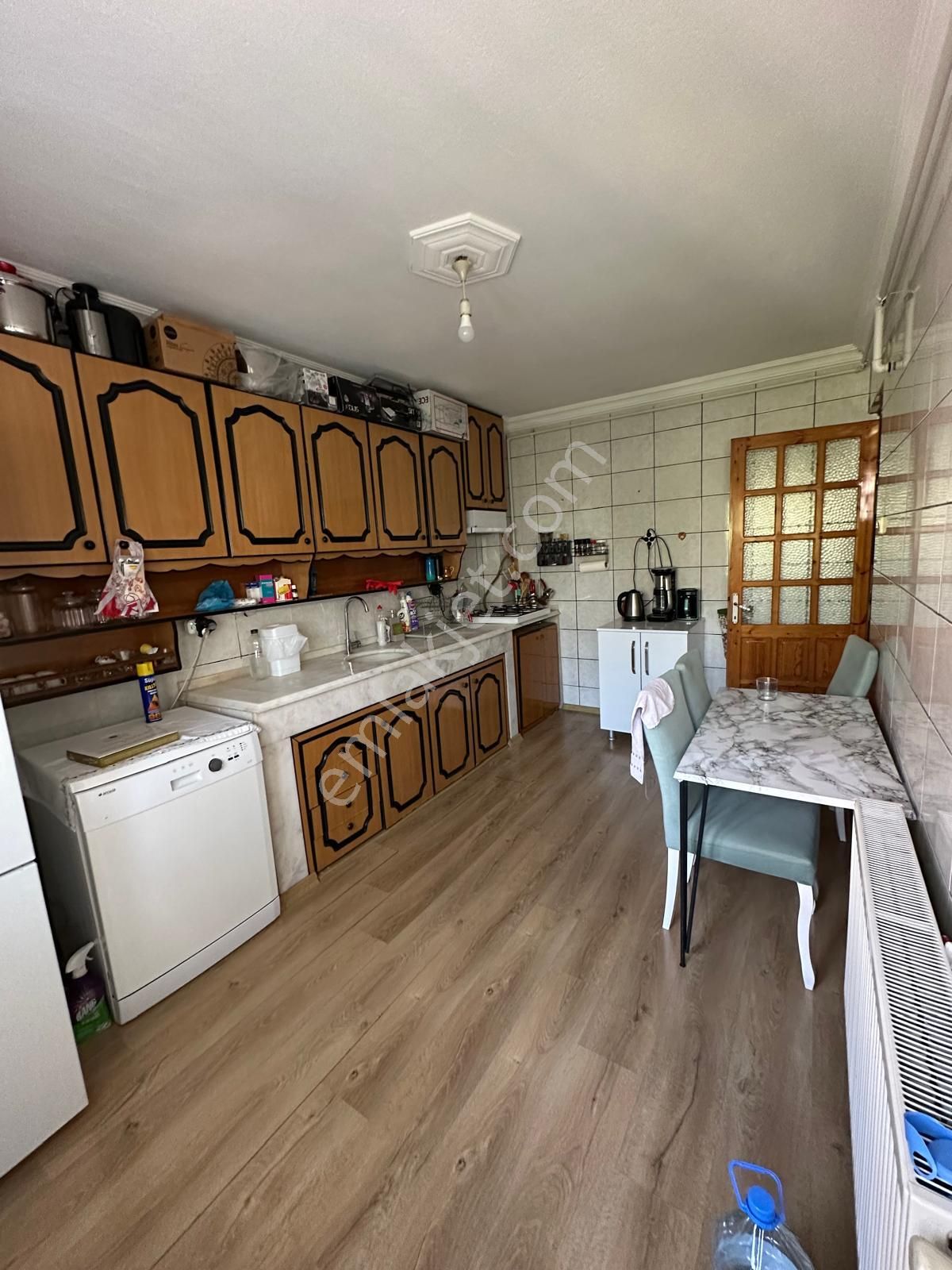 Dokuz Eylül Mahallesi İzbana 5 Dakika Yürüme Mesafesinde Kiralık 3+1 Daire