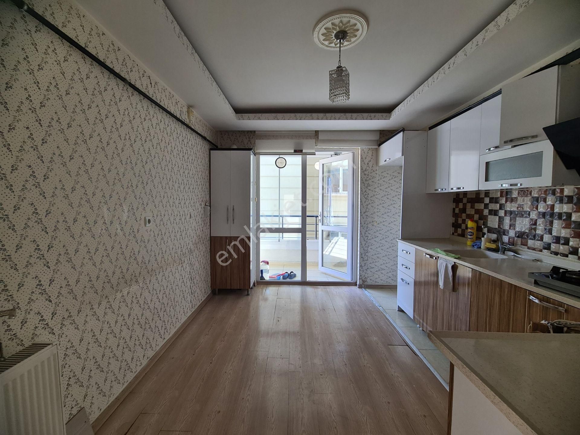 Yükseltepe Merkezi Lokasyon Geniş Balkonlu Asansörlü Kiralık 3+1