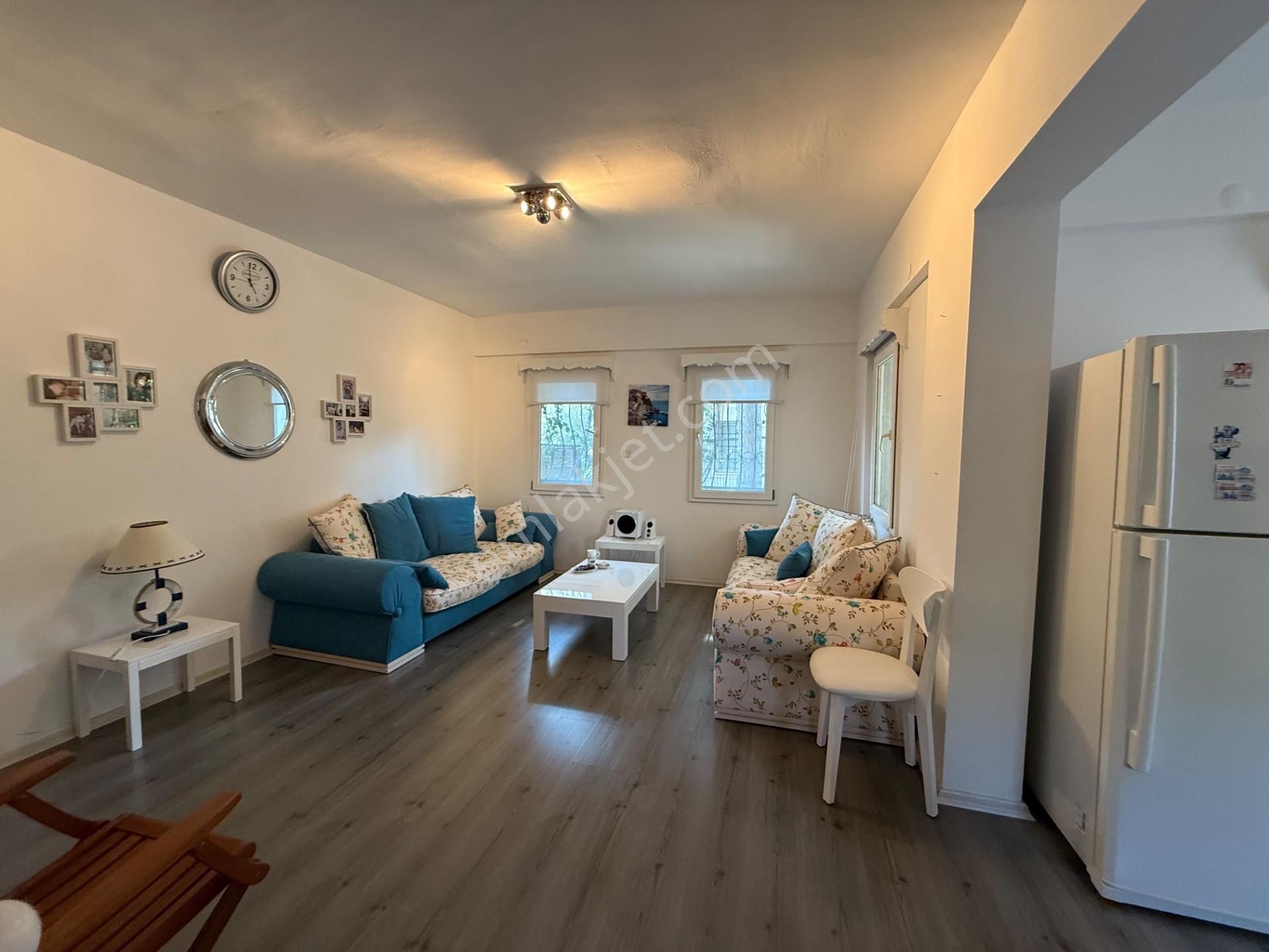 Bitez Köyiçi'nde Mükemmel Lokasyonda 2+1 İkiz Villa