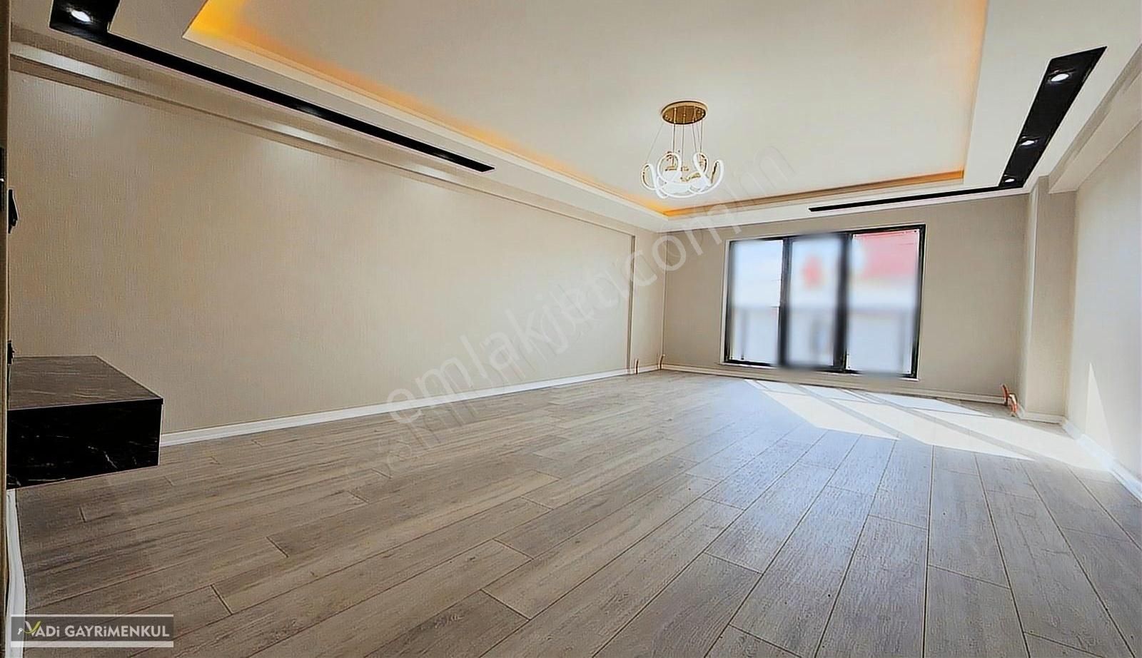 Vadi'den Hisarda Ara Katta Full Yapılı Giyinme O. Çift Banyo 4+1