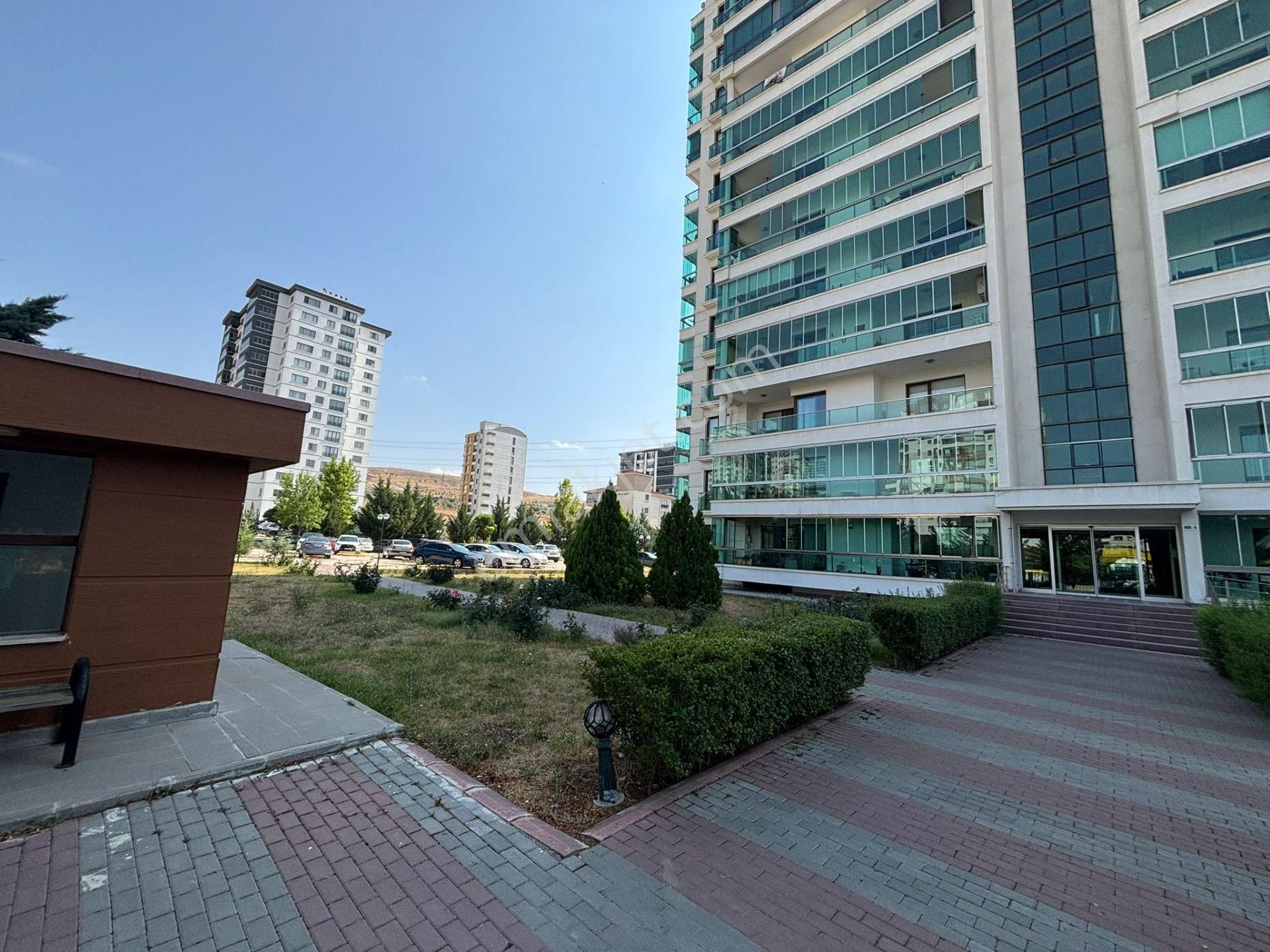 Ankara Bağlıca'da İki Ayrı Girişli Lüks Dubleks Satılık - Görsel 2