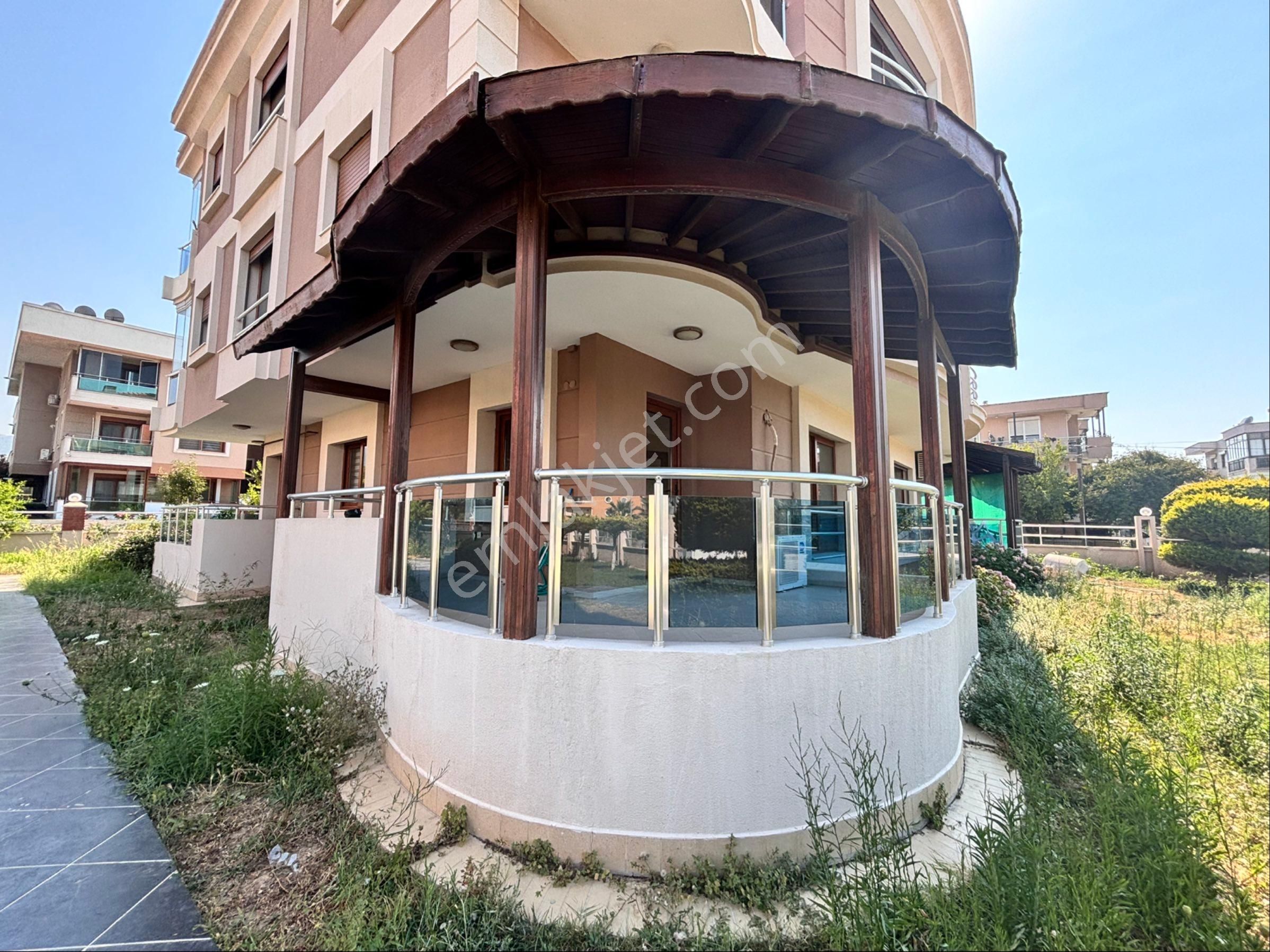 Güzelbahçe Maltepe’de Denize Yakın 2+1 Kiralık Daire