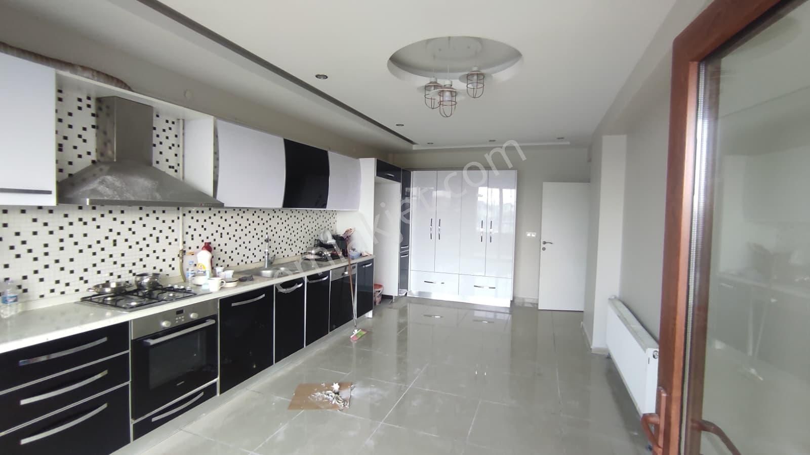 Otogar Karşısında 4+1 Satılık Lüx Daire