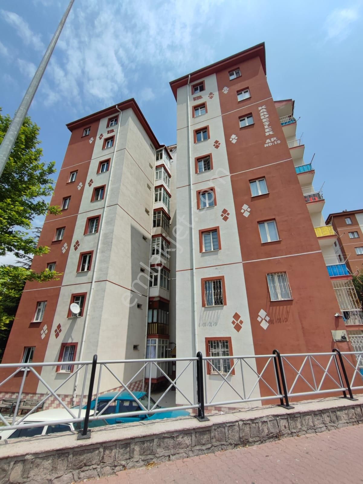 Selimiye Mahallesinde Satılık 3+1 Daire