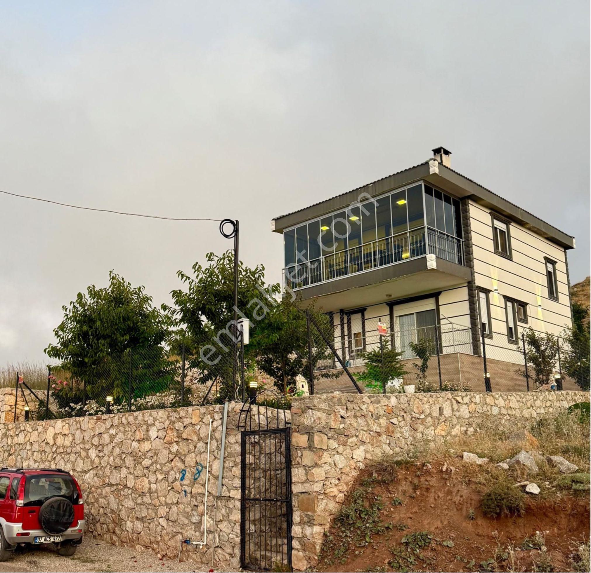 Feslikan Yaylasında 3+1 Satılık Lüks Villa - Görsel 32