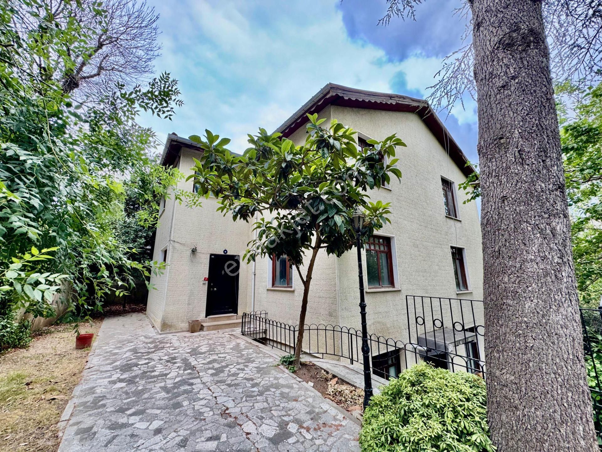 Goldhouse Dan Satılık Levent De 580 M2 Arsa İçinde Villa