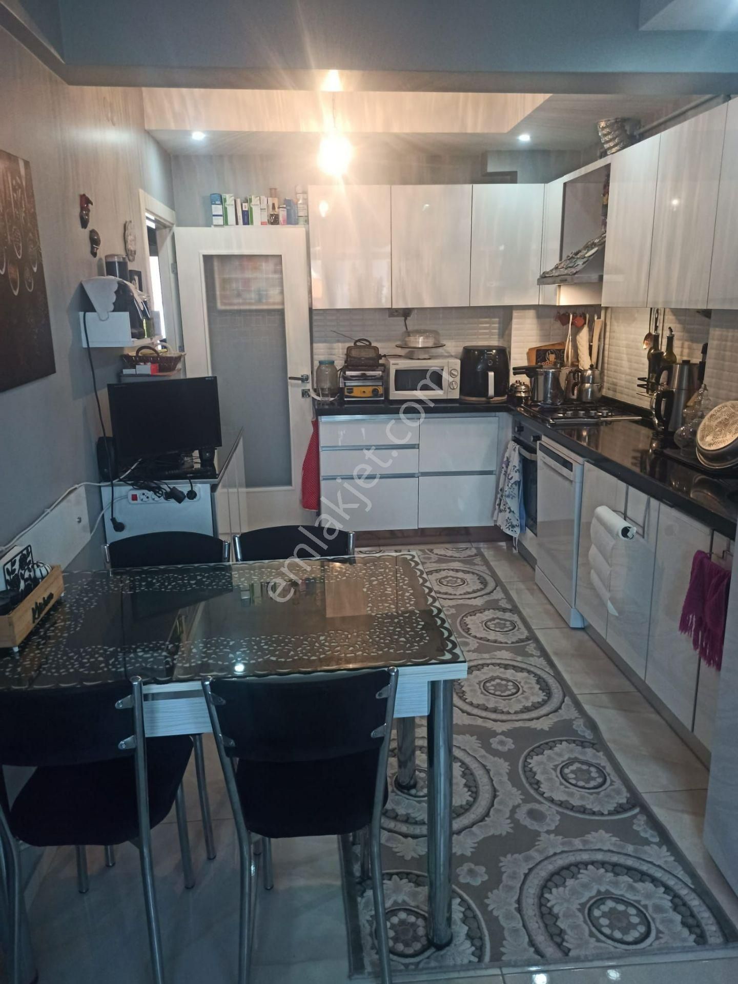 Çamlıca Mah. Tombakzade Blv Yakını 3+1 Daire/ Ard-80
