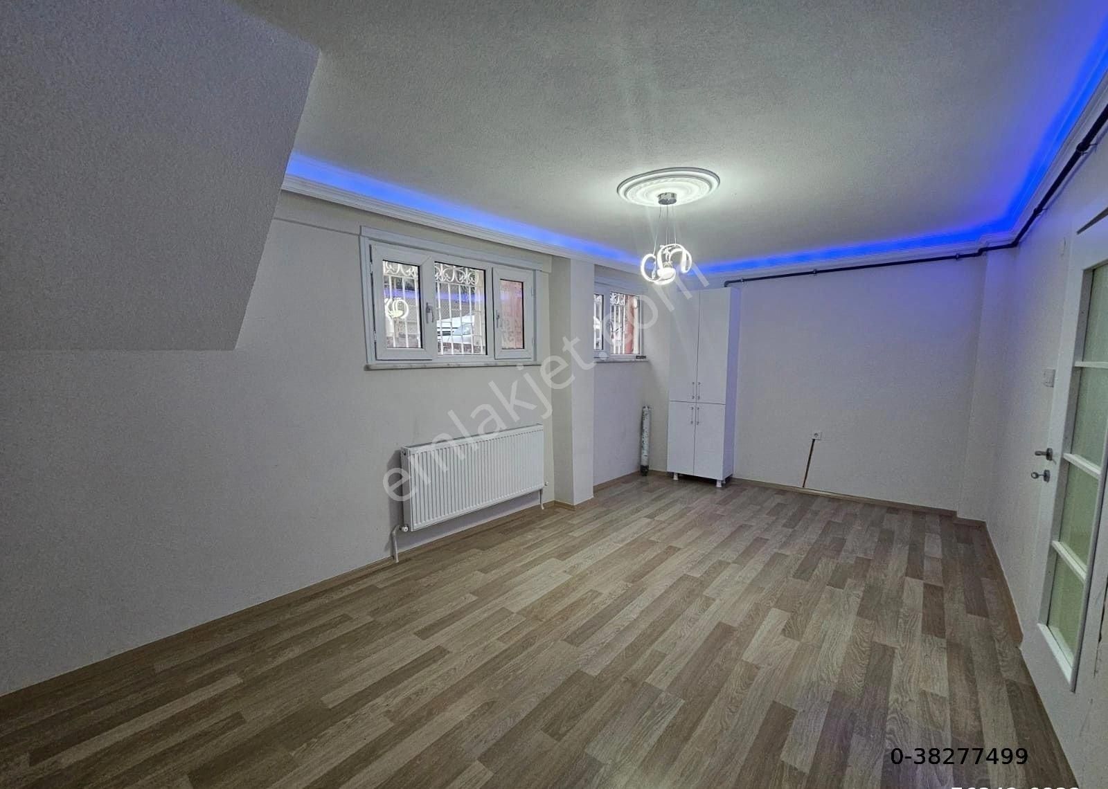 Zeytinburnu Sümer Mah'de 2+1 80m² Bahçebalkonlu Satılık Yarı Bodrum Daire Osmanlı Emlak