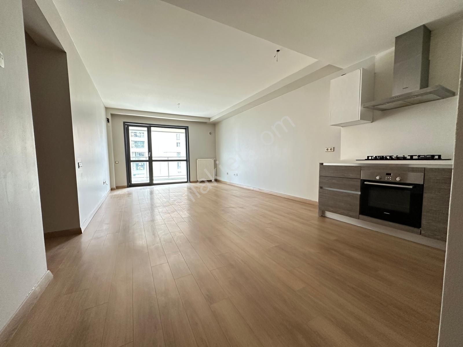 5.levent Torunlar Da 2+1 Balkonlu Çift Banyolu Kiralık Artum'dan