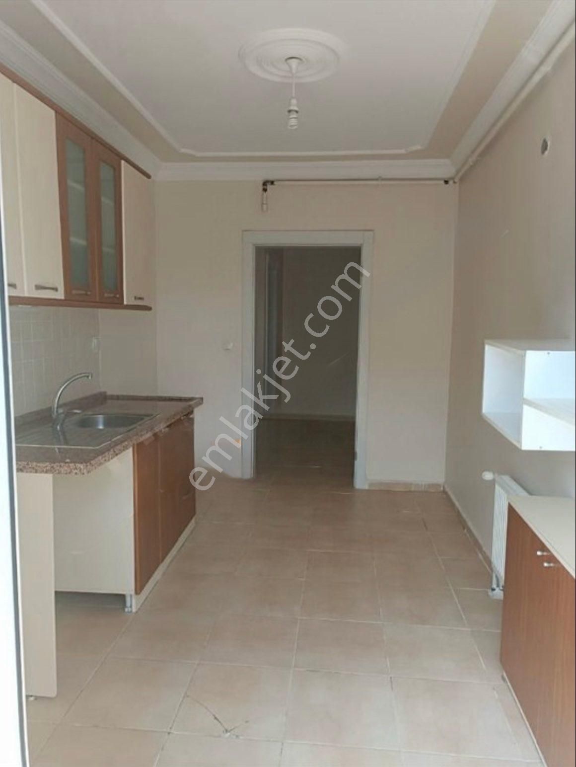 Kıyıkent Tokiler’de 3+1 Kombili Geniş Kiralık Daire!