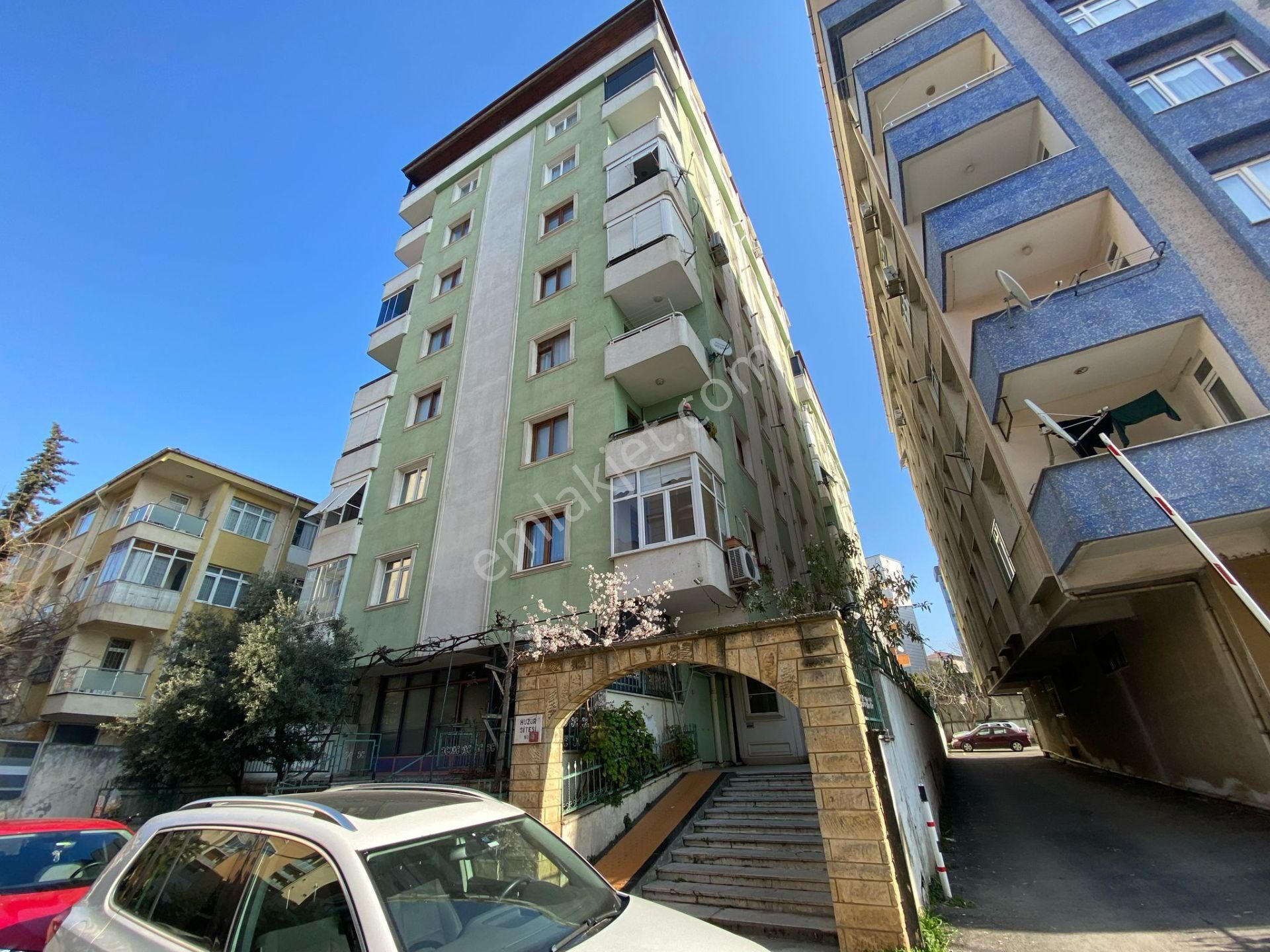 ▃artemin▃ Orhangazi Caddesi'nde Metro'ya Yakın 6.kat 140m² 3+1
