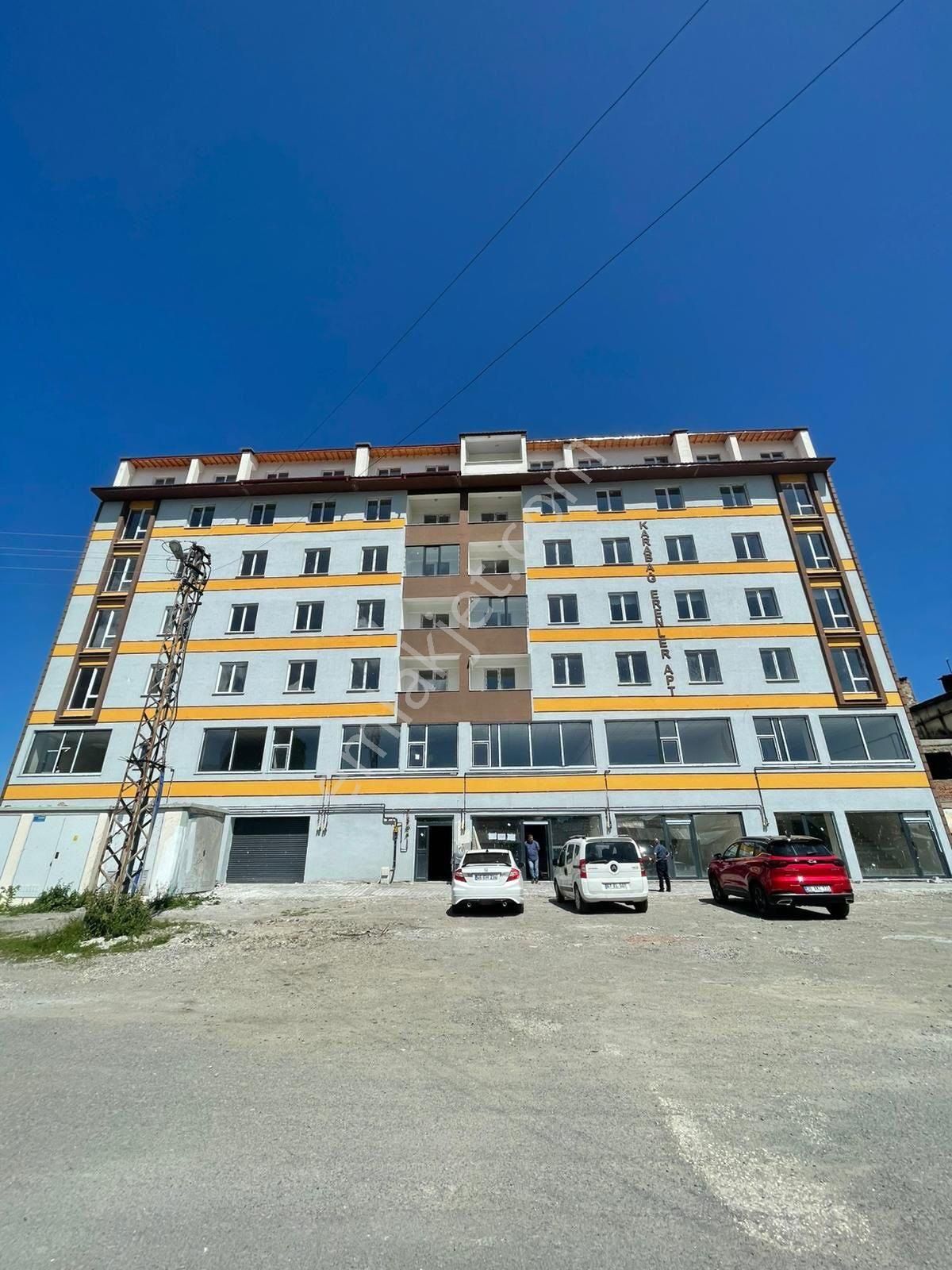 Sarıkamış Merkezde Full Eşyalı 1+1apart Daire