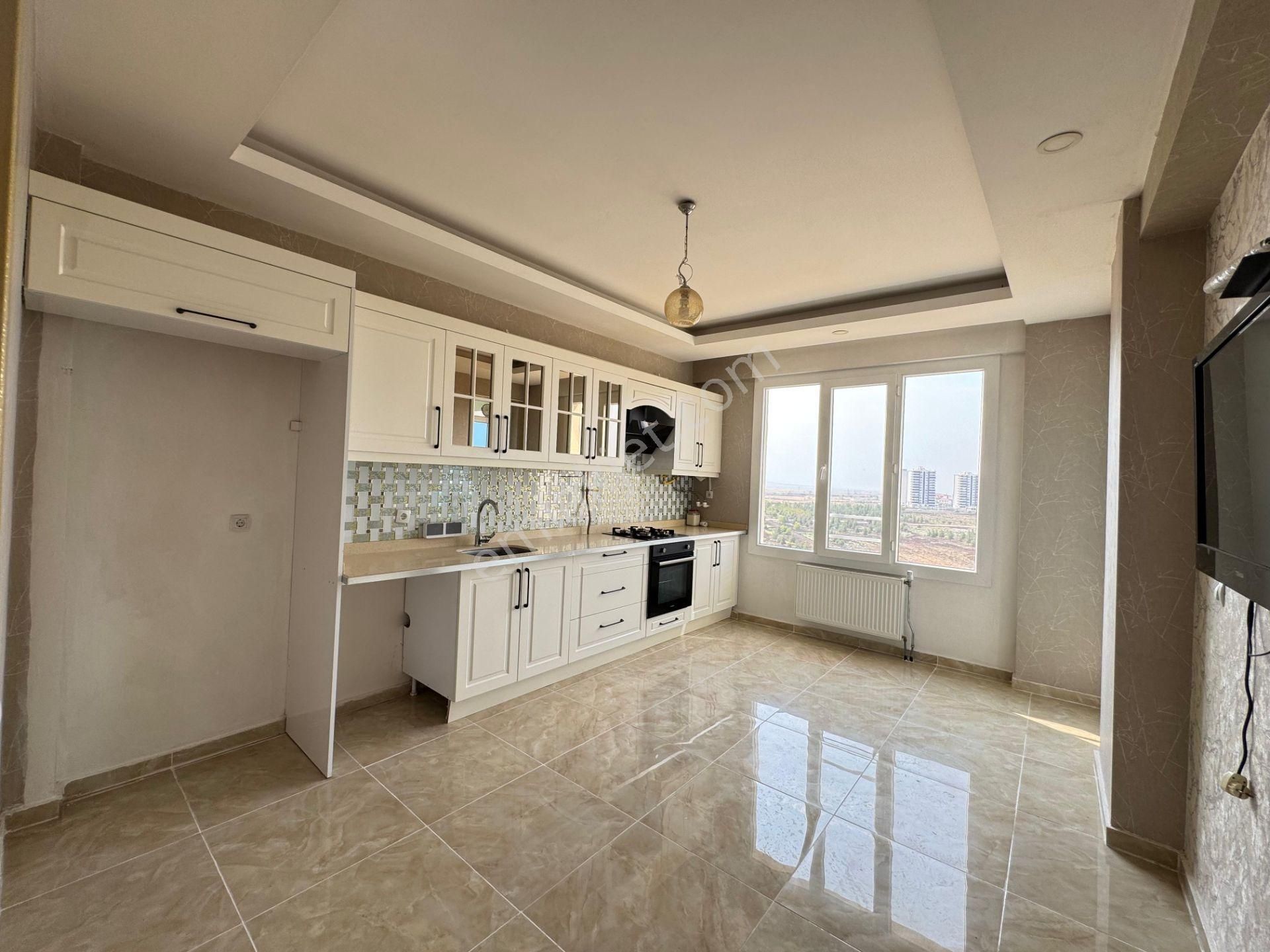 Acil Satılık-kayapınar Yeni Şehir Hastanesi Civarında 3+1 Daire
