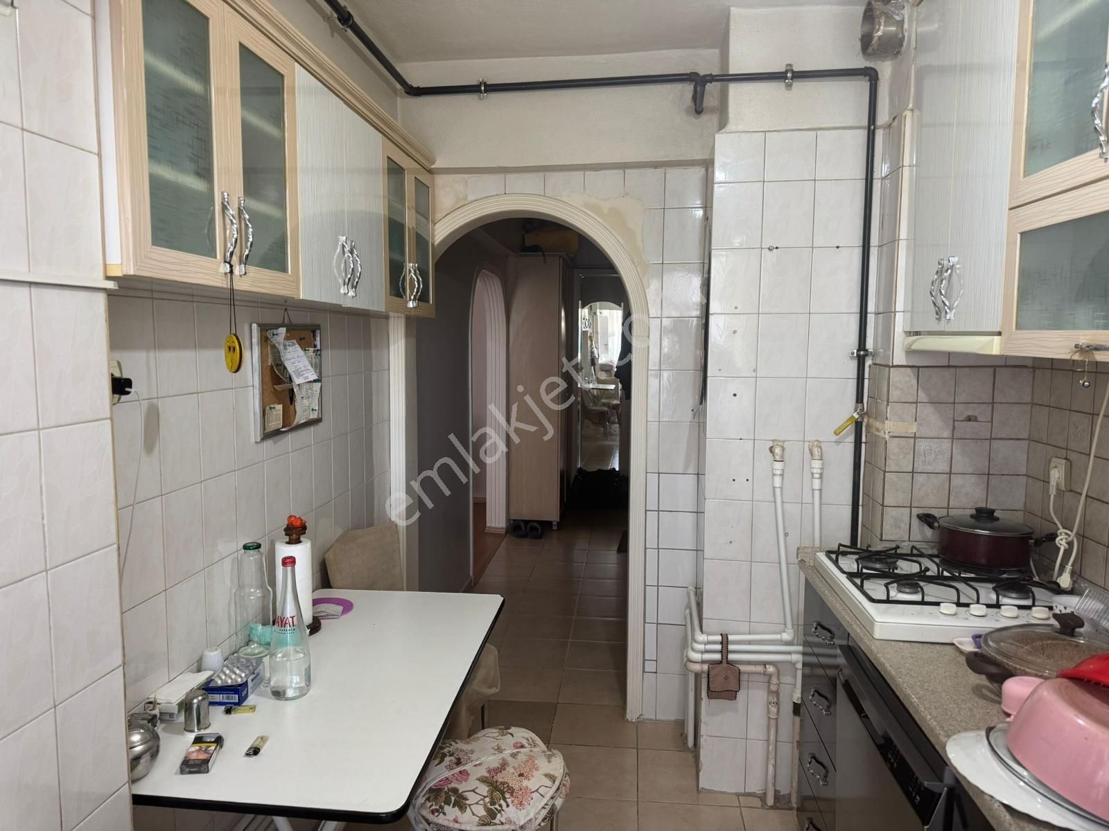 Göral Emlektan 3+1 İlker 1 Cadde Yanı Ara Kat Ön Cephe Yapılı