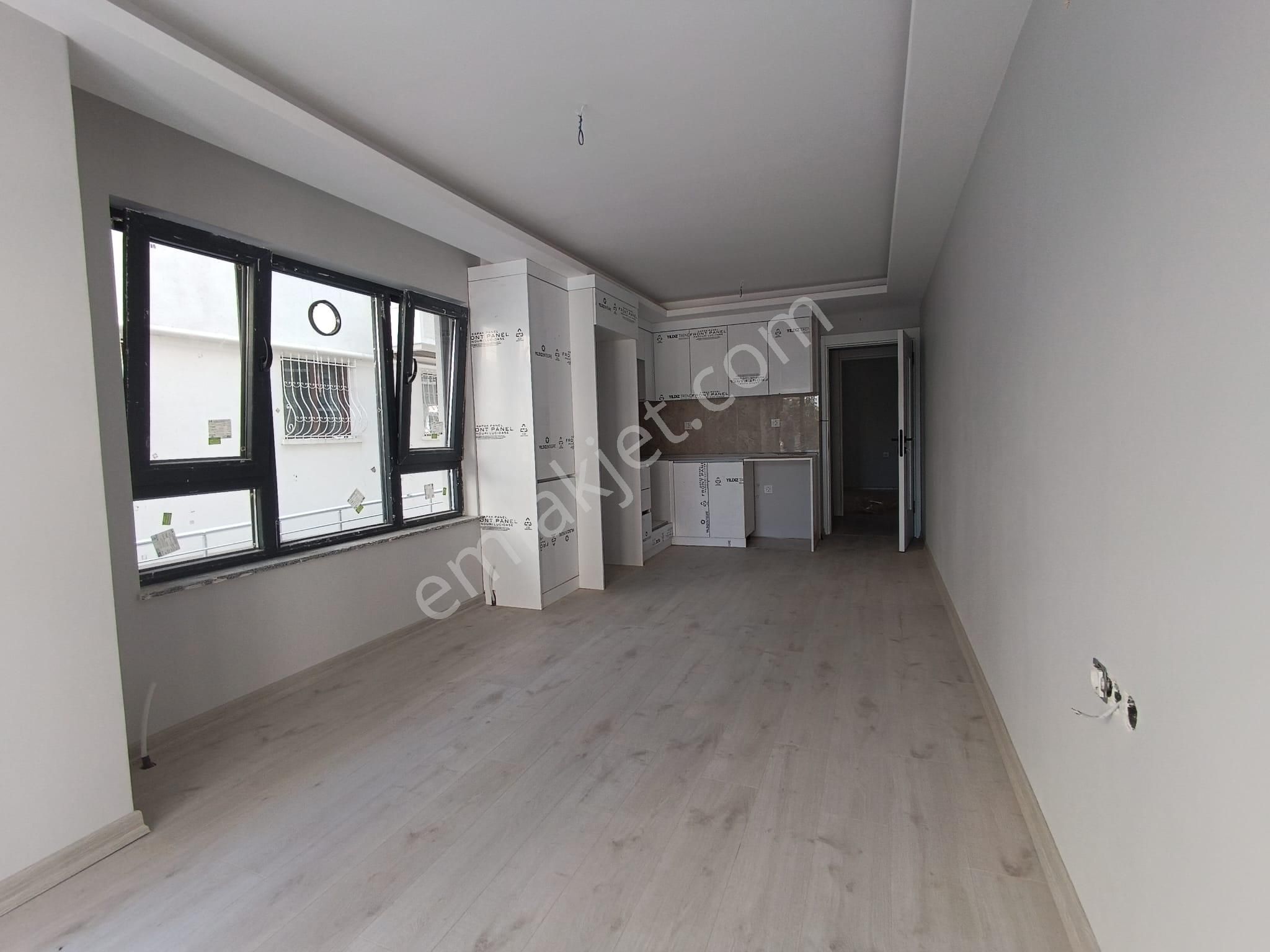 Kent'ten Emek'te Sıfır Binada Teraslı Lux 1+1 Daire