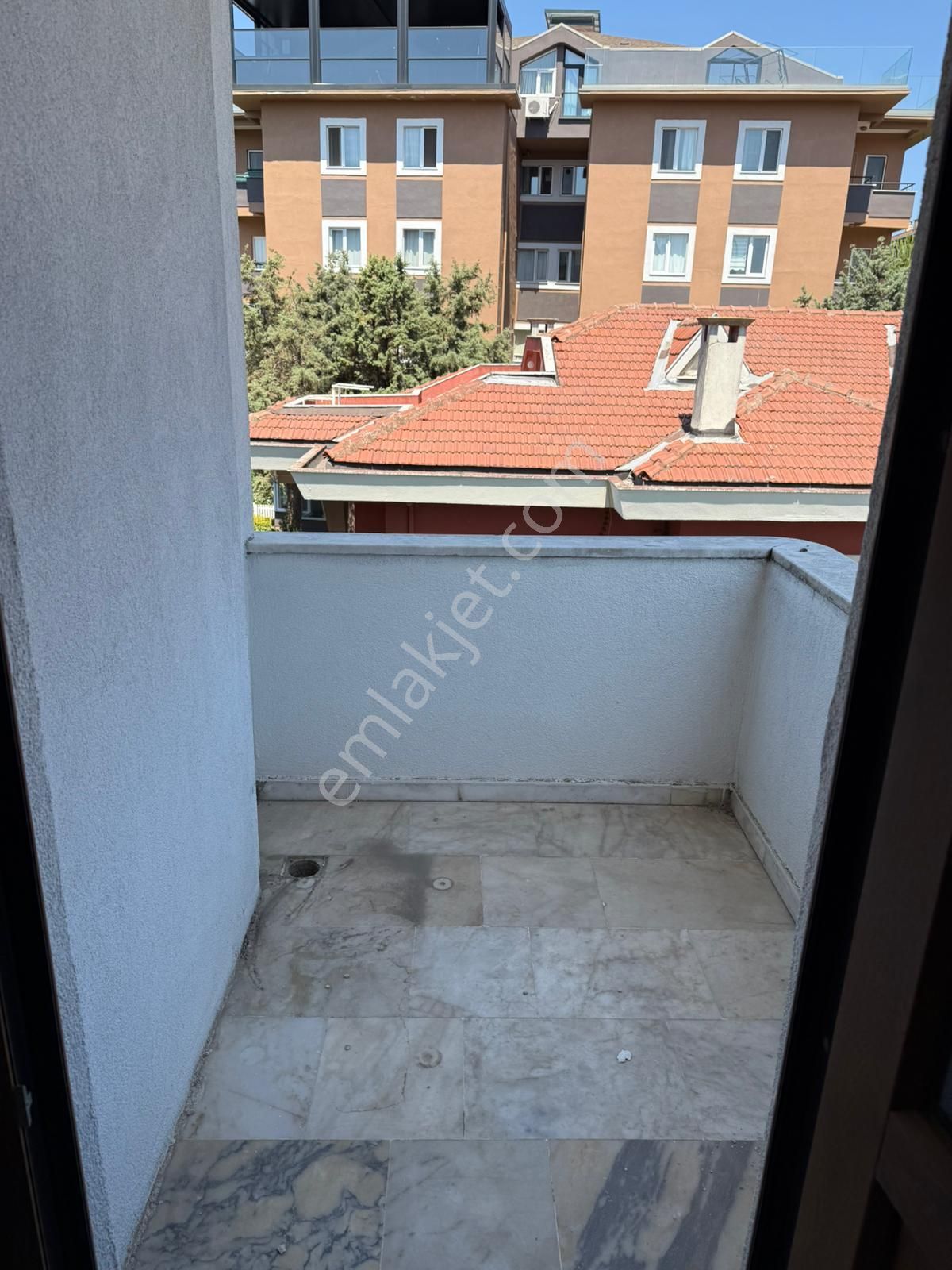 Remax Anı 'dan Çengelköy 'de Geniş 4+1 Kiralık Daire - Görsel 8