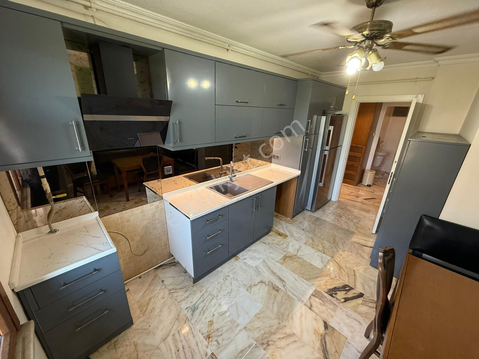 Remax Anı 'dan Çengelköy 'de Geniş 4+1 Kiralık Daire - Görsel 9