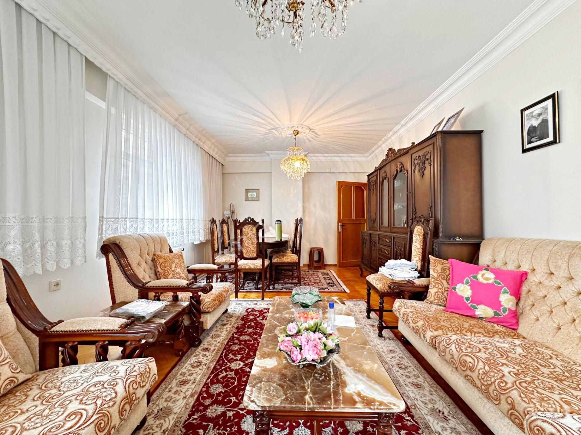 Marcity'den Çamlık Cad.üzeri Köşe Asansörlü 3+1 115m2 Daire - Görsel 5