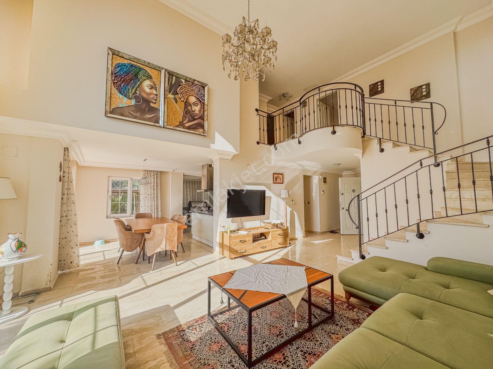 Alanya Tepe Mah. 4+1 Müstakil Villa Deniz Doğa Şehir Kale Manzaralı - Görsel 3