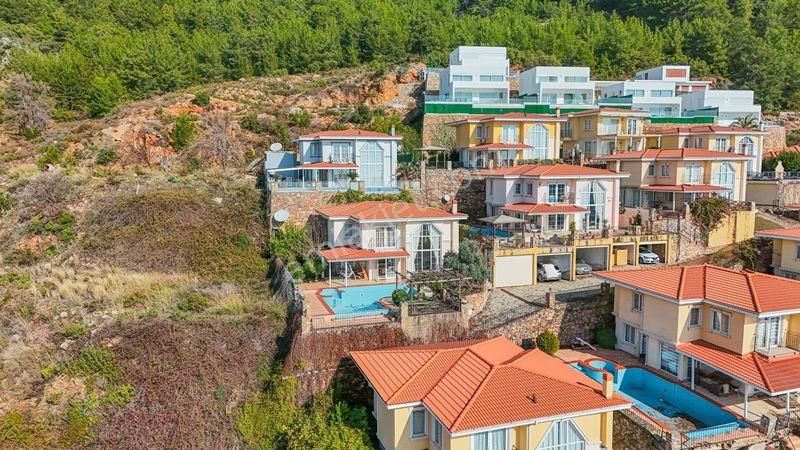 Alanya Tepe Mah. 4+1 Müstakil Villa Deniz Doğa Şehir Kale Manzaralı - Görsel 29