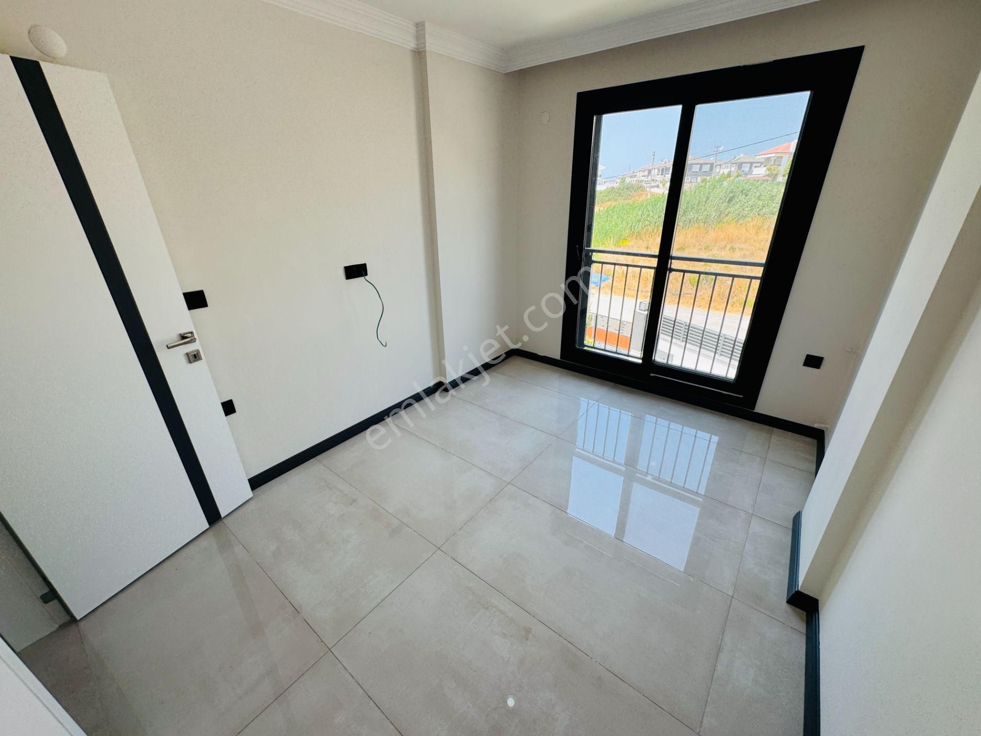 Didim'de Havuzlu Site İçinde 3+1 Ön Cephe Sıfır Villalar - Görsel 18