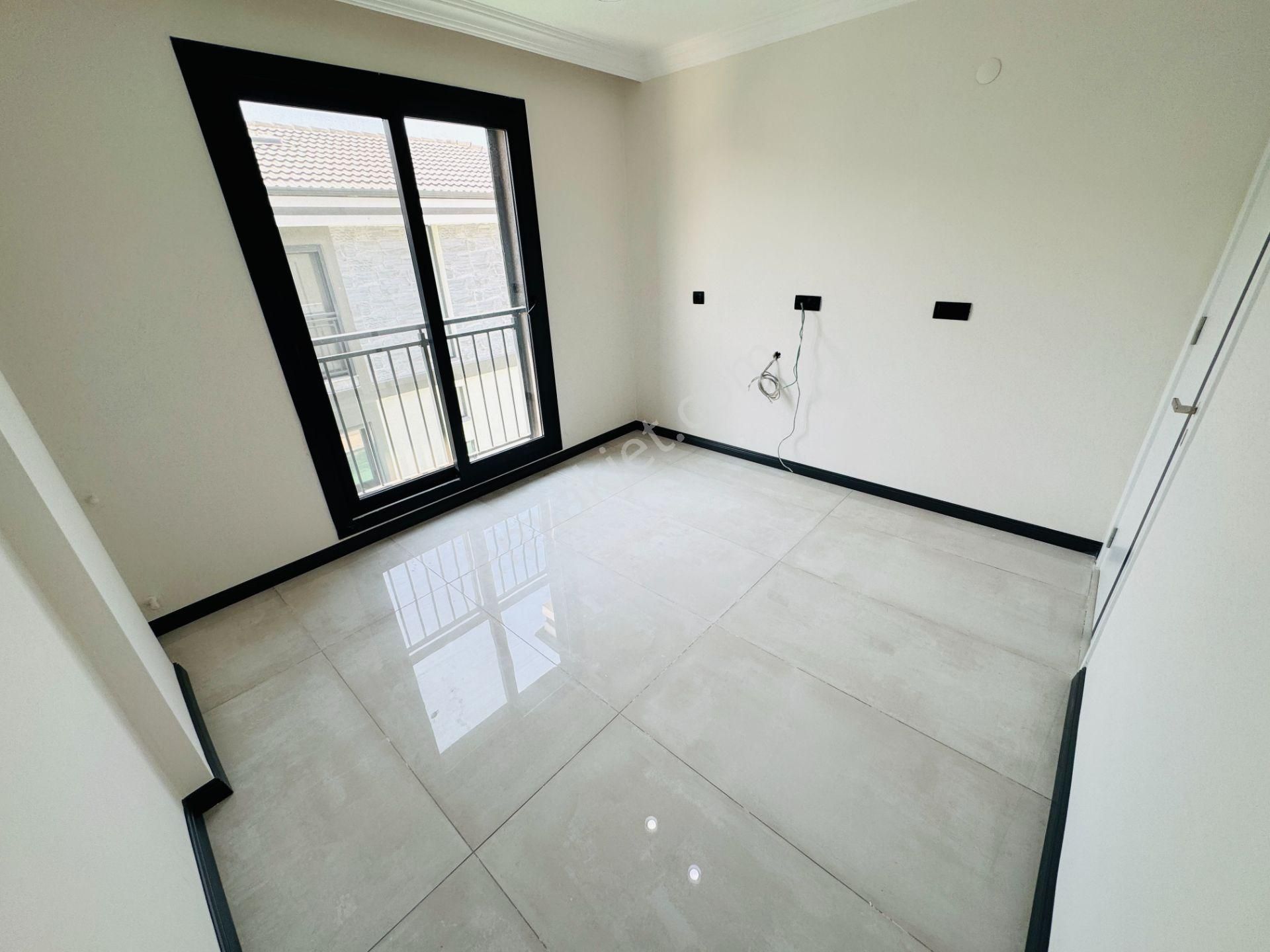 Didim'de Havuzlu Site İçinde 3+1 Ön Cephe Sıfır Villalar - Görsel 11