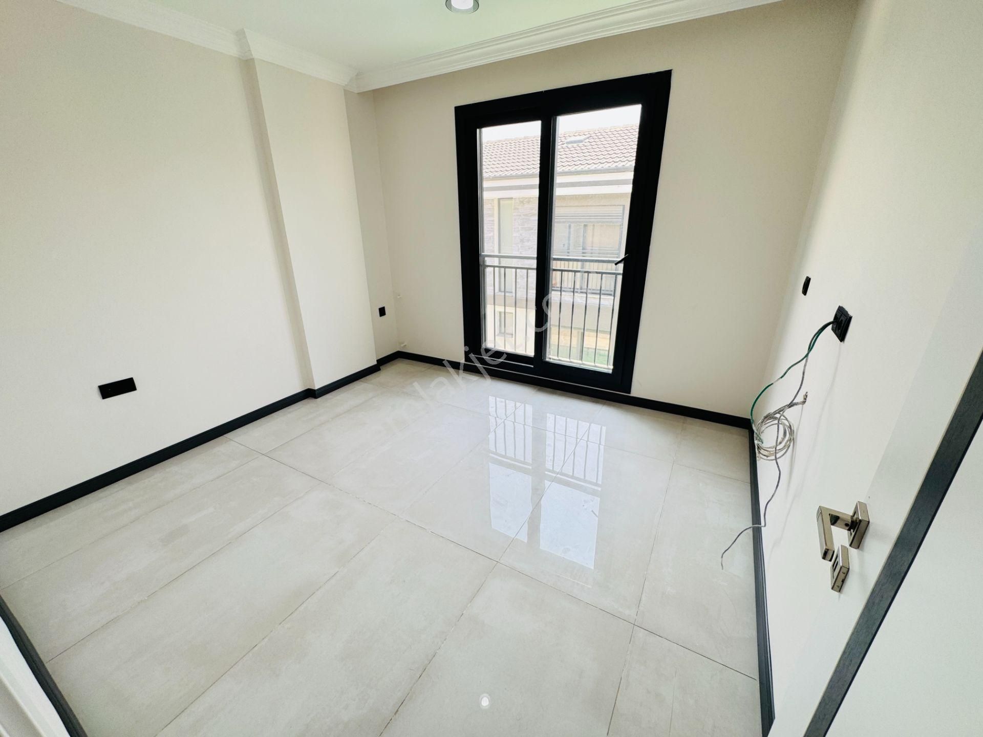 Didim'de Havuzlu Site İçinde 3+1 Ön Cephe Sıfır Villalar - Görsel 10