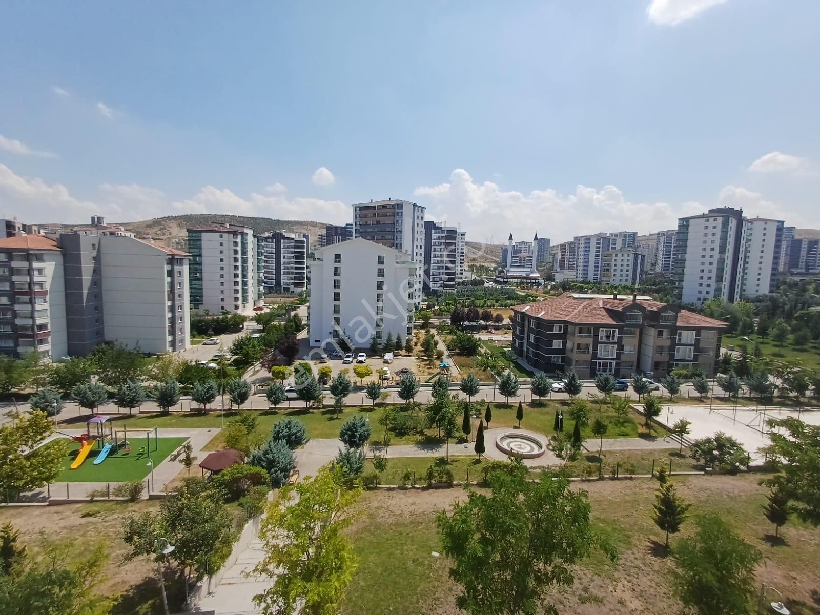 Biens Ten Site İçi, 4+1 Geniş Peyzajlı, Merkezi Konumlu Kiralık