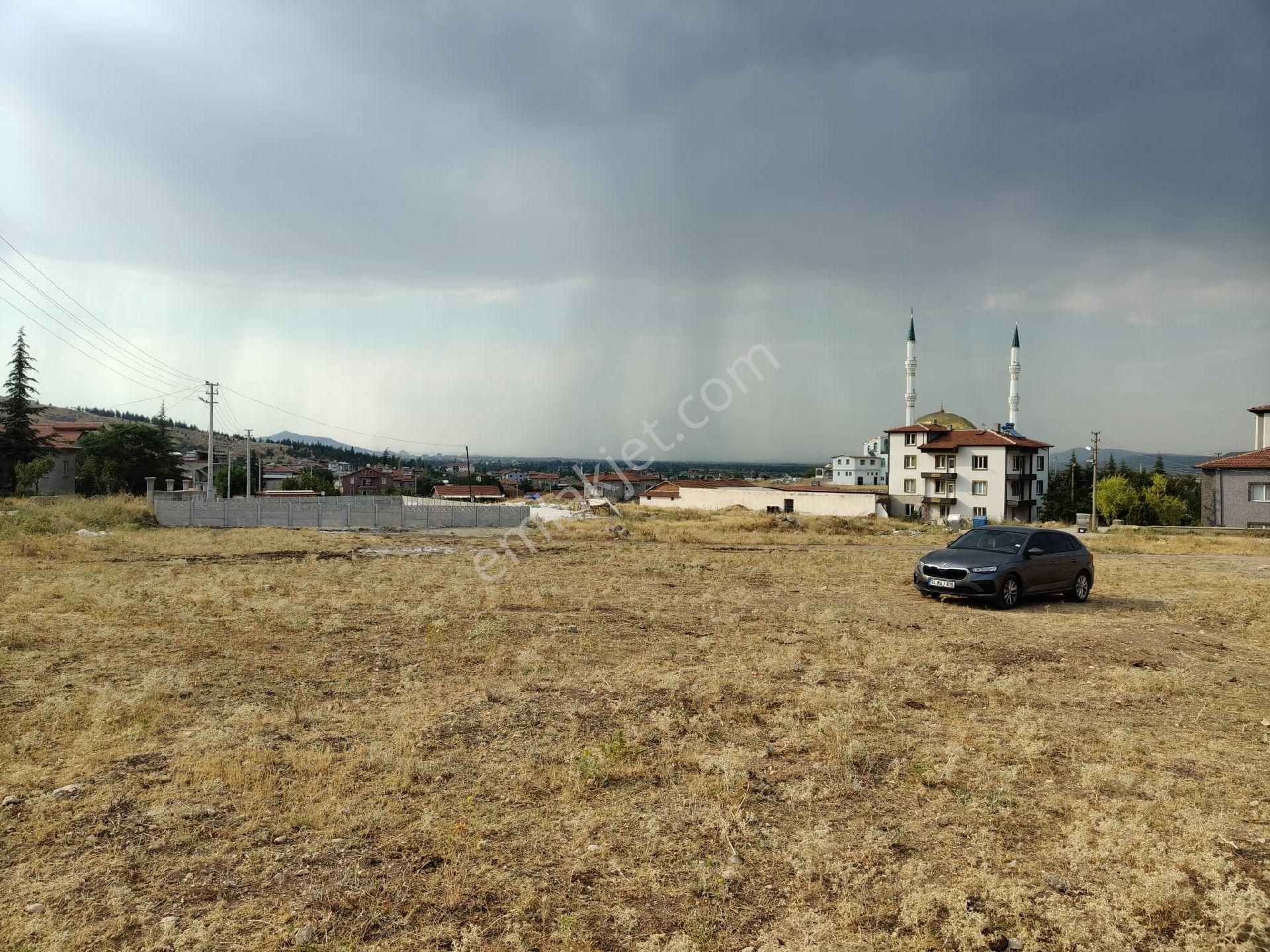 Salarda Satılık Villa İmarlı Arsa