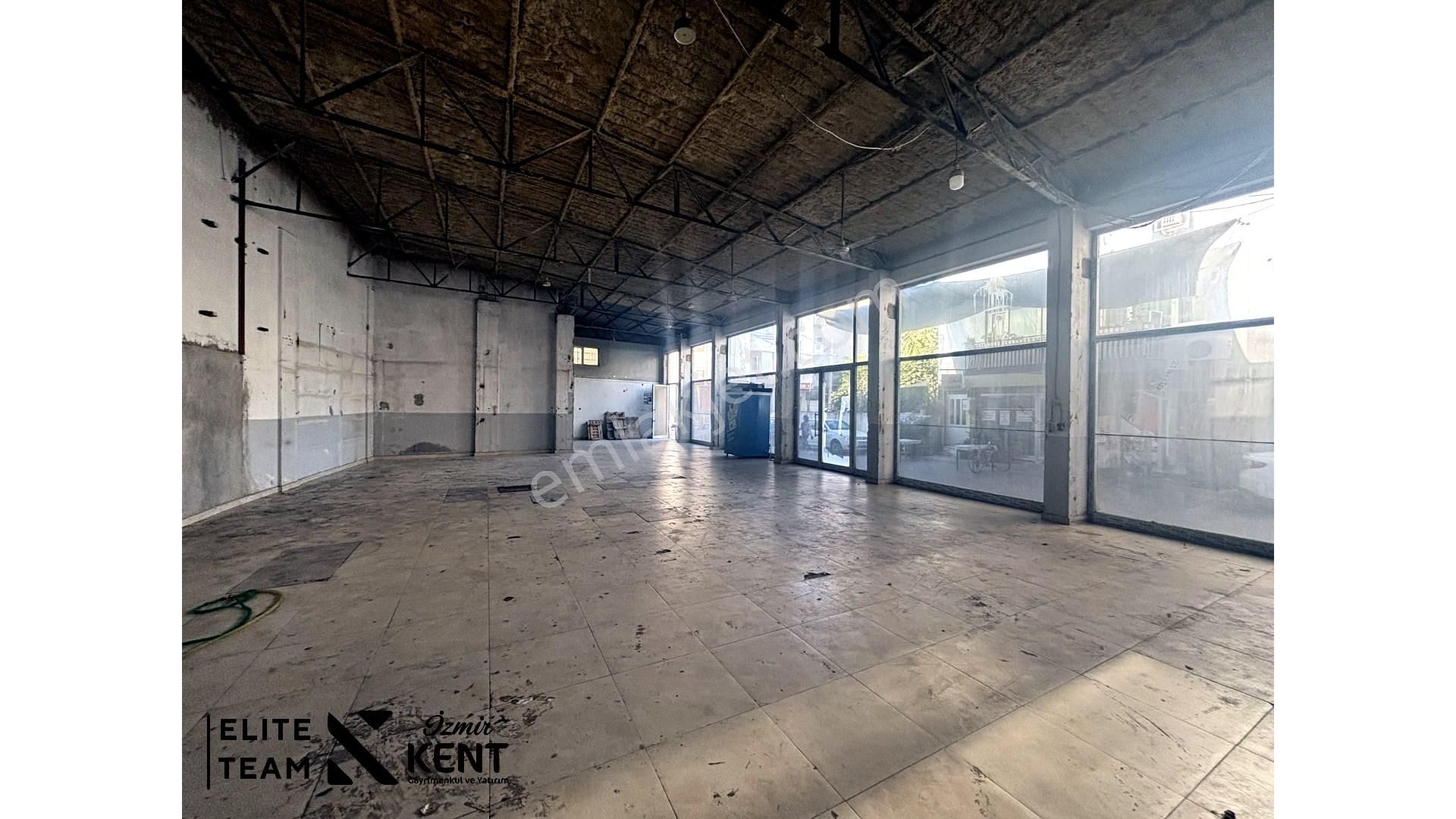 Bornova Altındağ'da 200 M2 Satılık Dükkan - Görsel 5