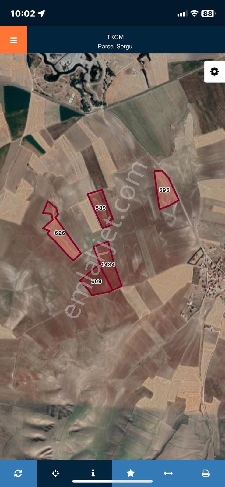 Afyon Emirdağ Pınarbaşı Bölgesinde Satılık 127 Bin M2 Tarla