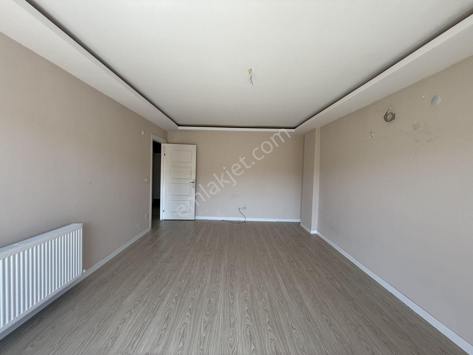 Seferihisar Çolakibrahimbey Mahallesi’nde, Havuzlu Site İçinde, 4+2 Dubleks Satılık Daire - Görsel 6