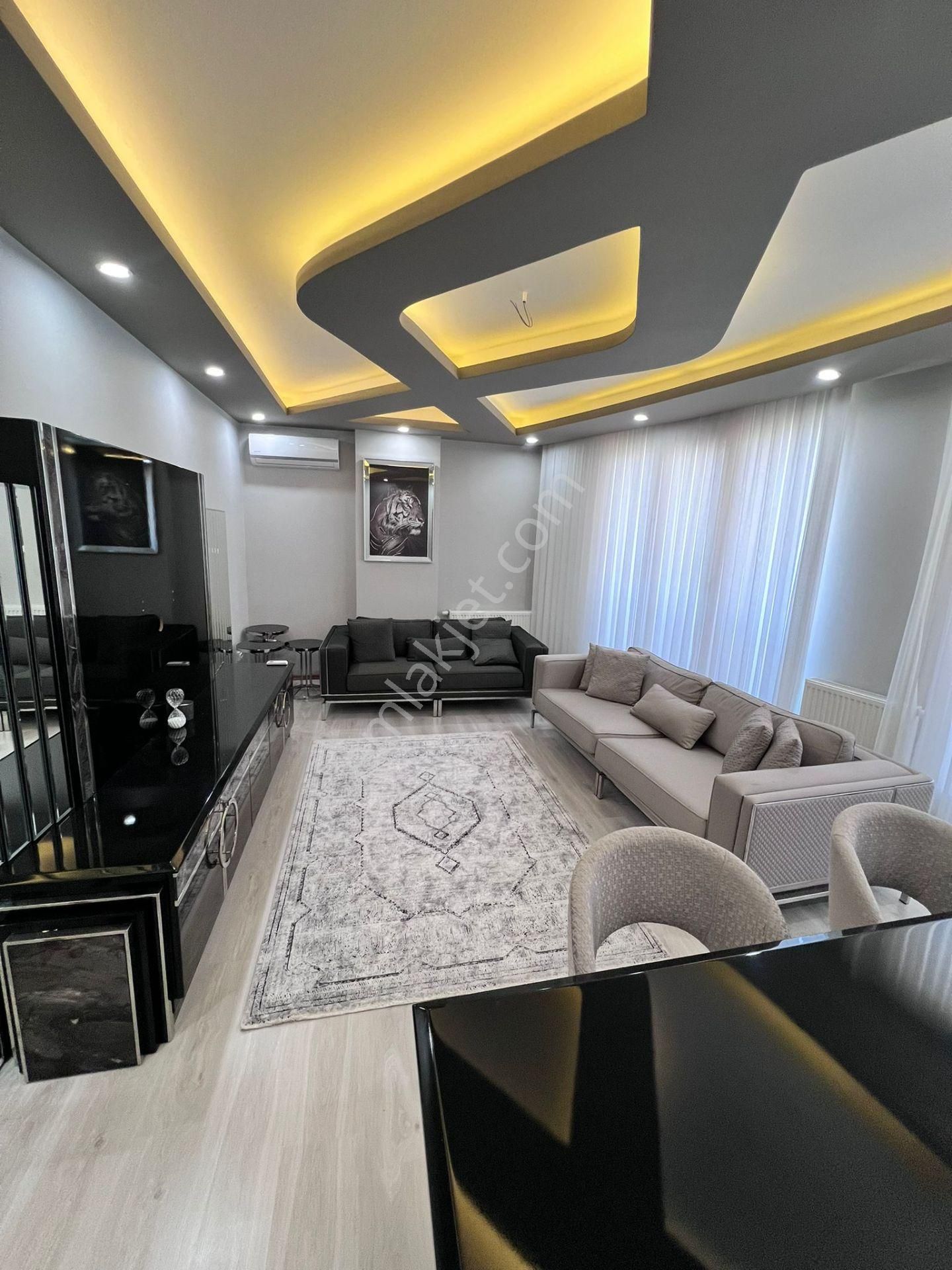 Küçükçekmece Cumhuriyet Mah. Aşir Deluxe Yeni Bina 2+1 Eşyalı Satılık