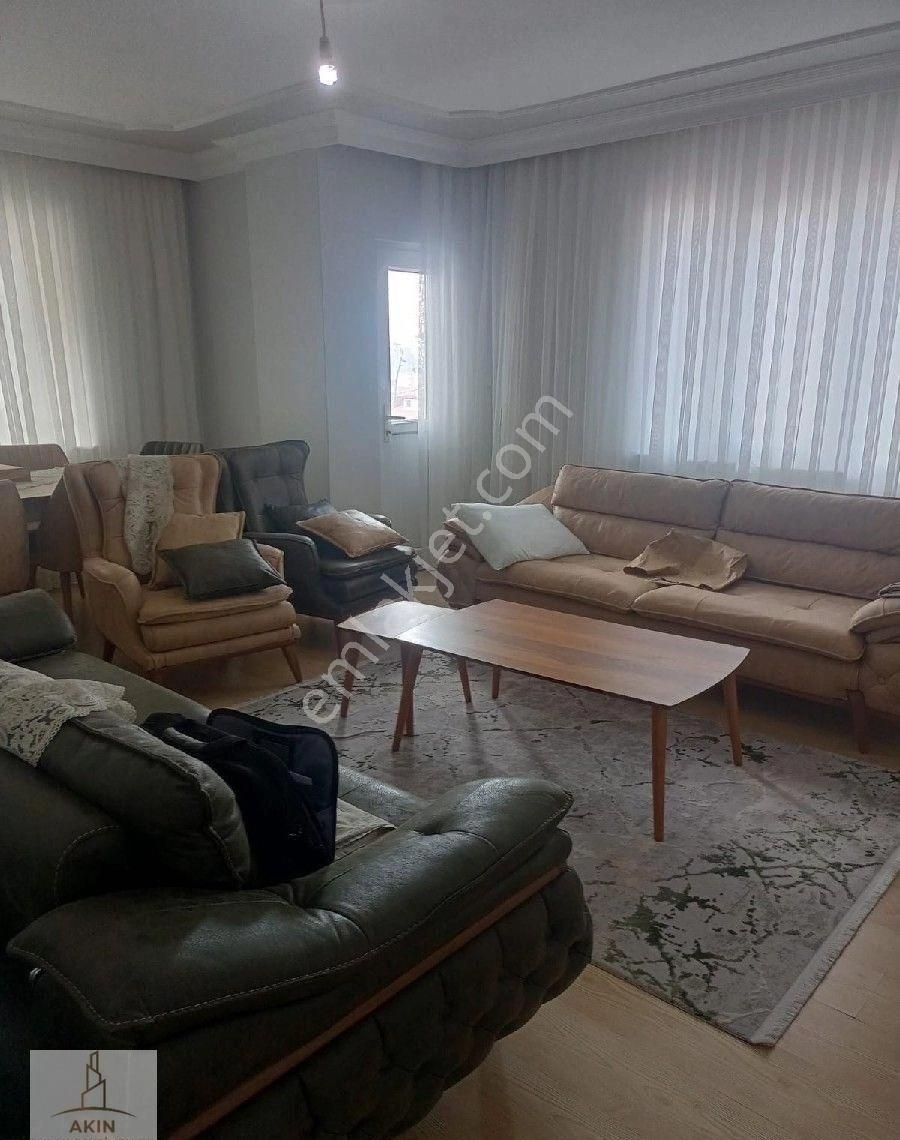 Küçükçekmece Söğütlüçeşme'de 3+1 Satılık Daire - Görsel 8