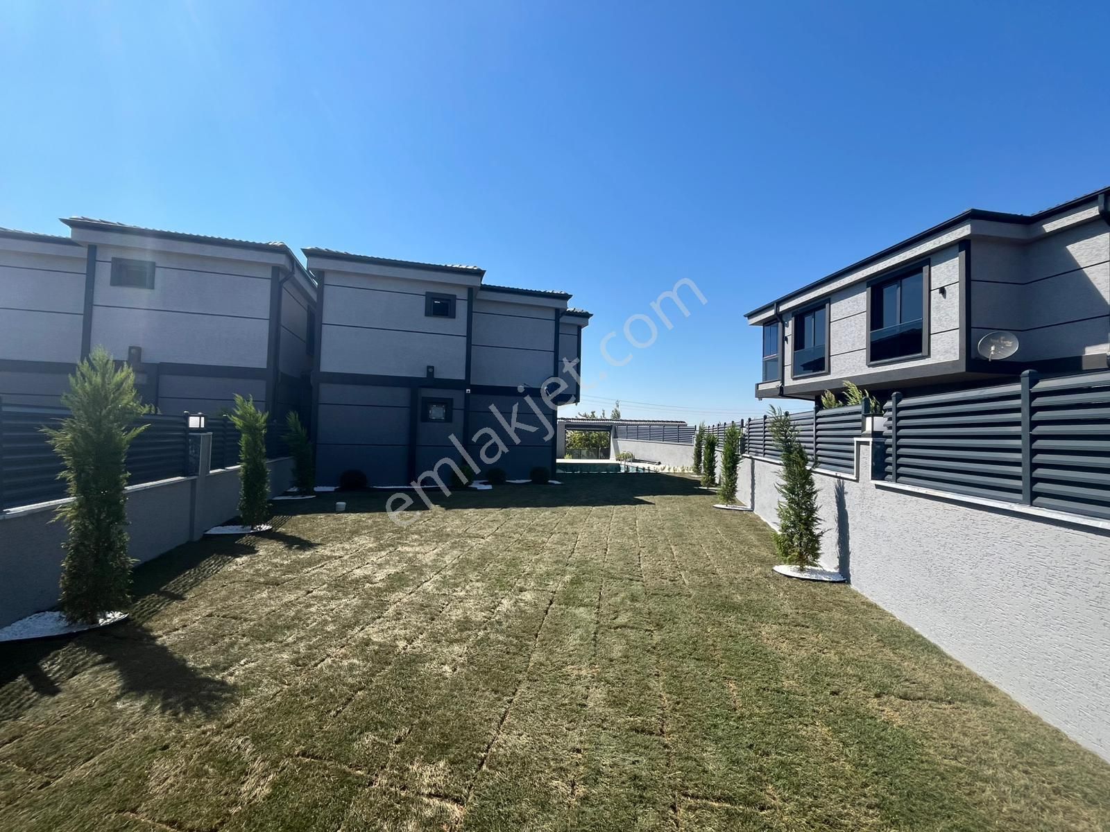 Ata Gayrimenkul'den Çeşmelide Havuzlu 4+1 Müstakil Bahçeli Lüks Villa - Görsel 9