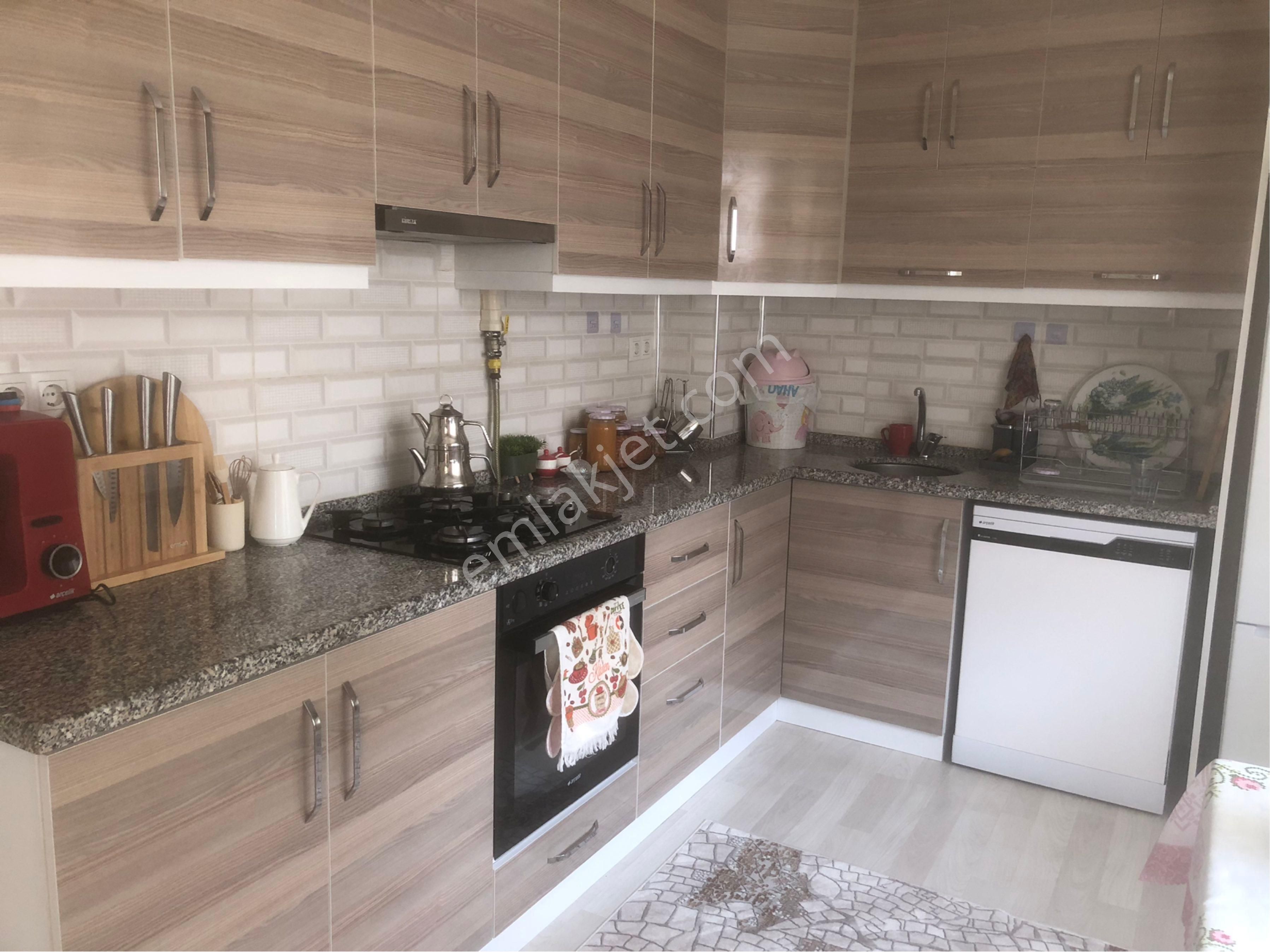 Sağlık Mahallesinde Ara Kat Satılık Daire - Görsel 13