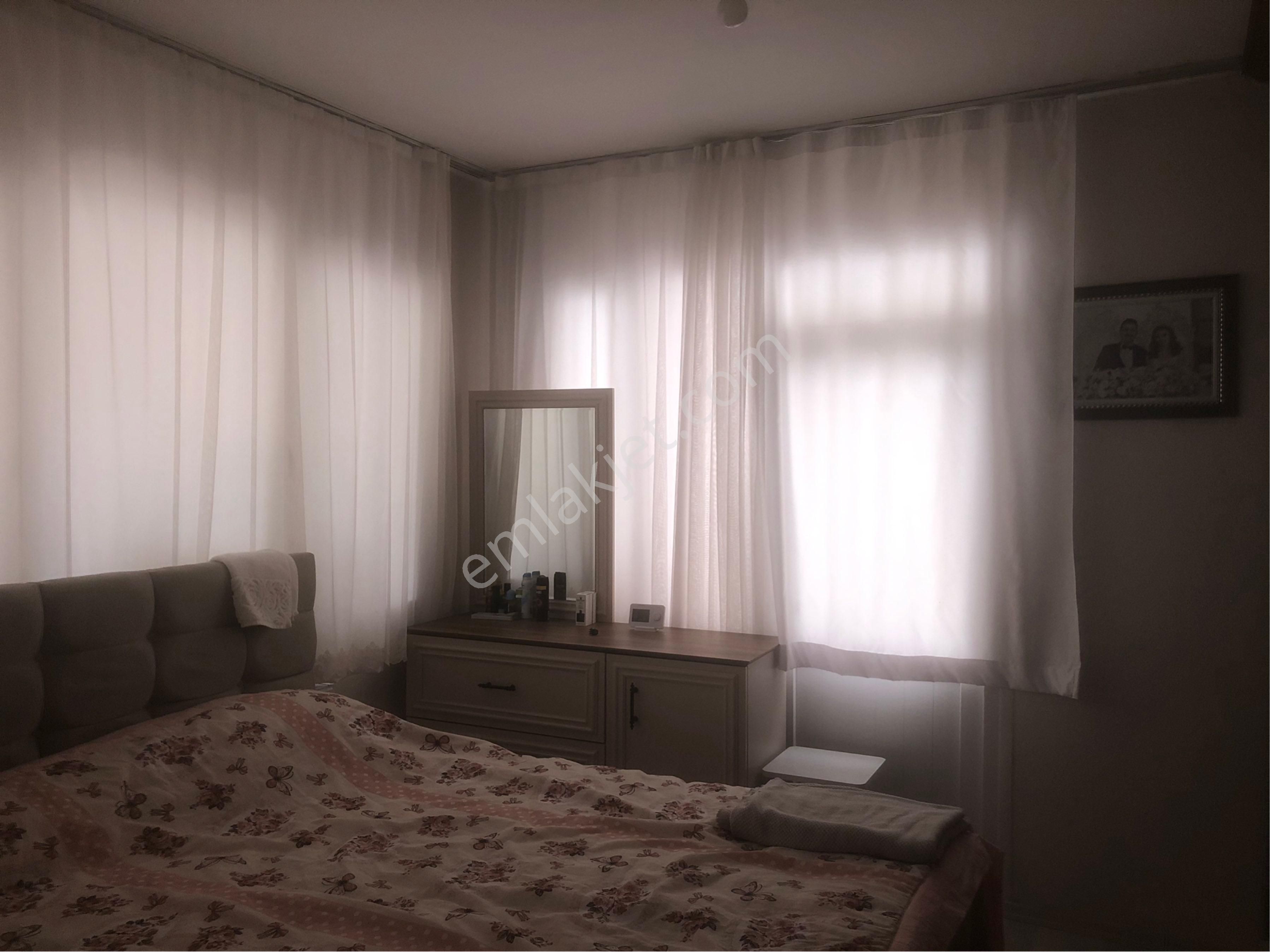 Sağlık Mahallesinde Ara Kat Satılık Daire - Görsel 11