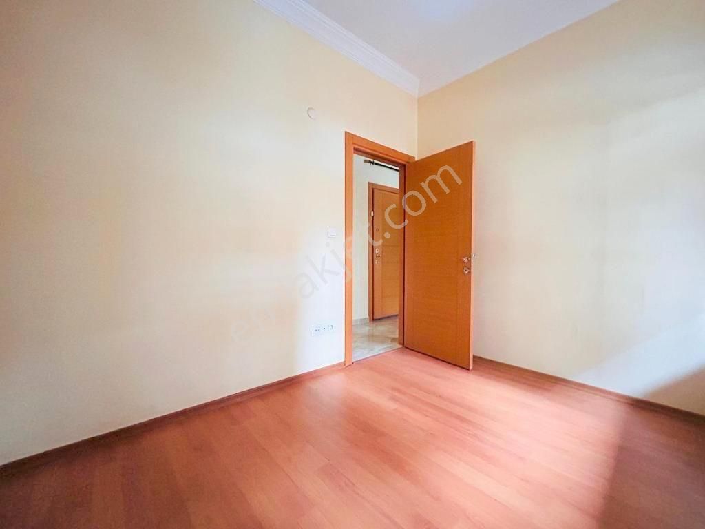 Küçükyalı Merkezi Konumda Ayrı Mutfaklı Öncephe 1+1 - Görsel 5