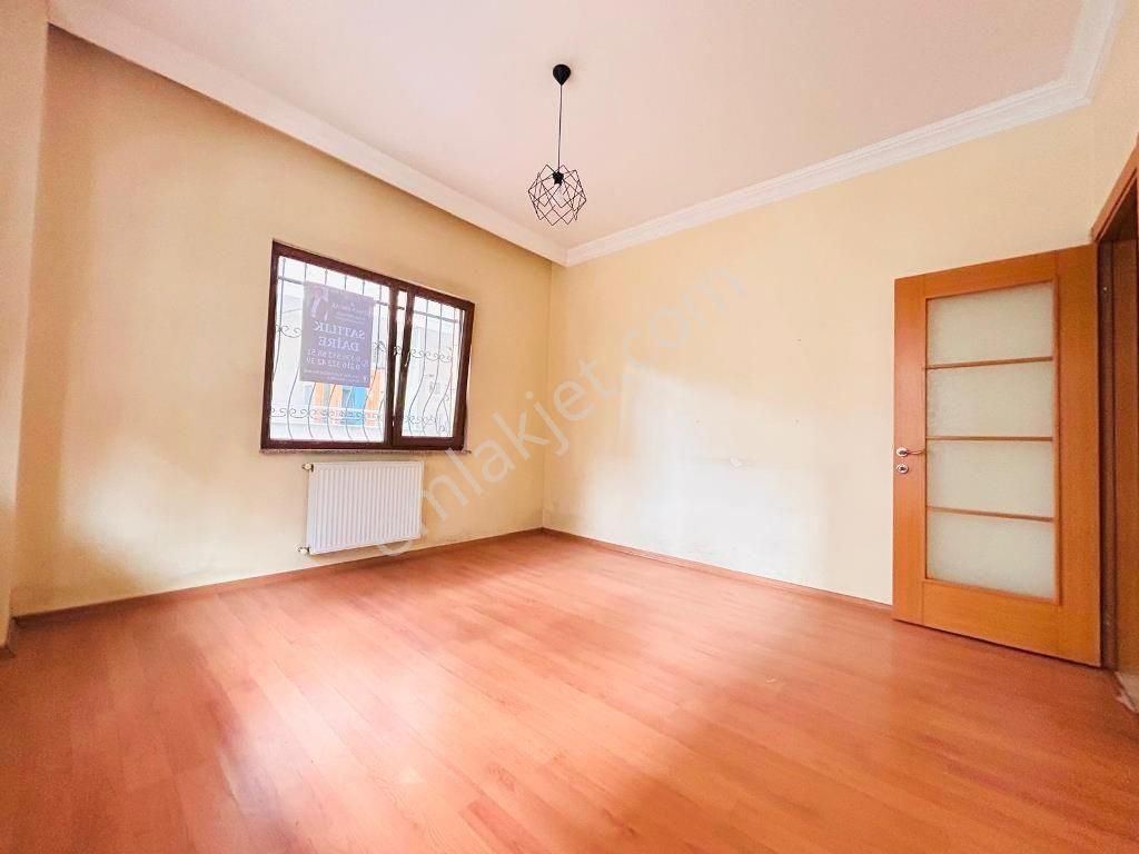 Küçükyalı Merkezi Konumda Ayrı Mutfaklı Öncephe 1+1 - Görsel 2