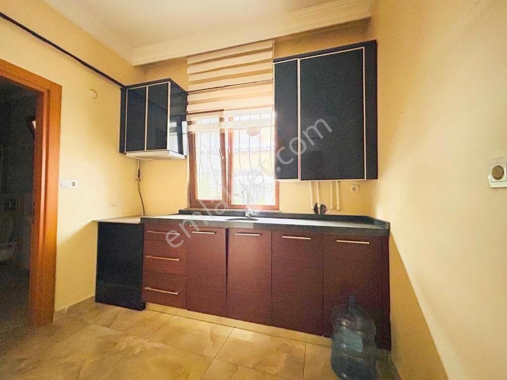 Küçükyalı Merkezi Konumda Ayrı Mutfaklı Öncephe 1+1 - Görsel 7