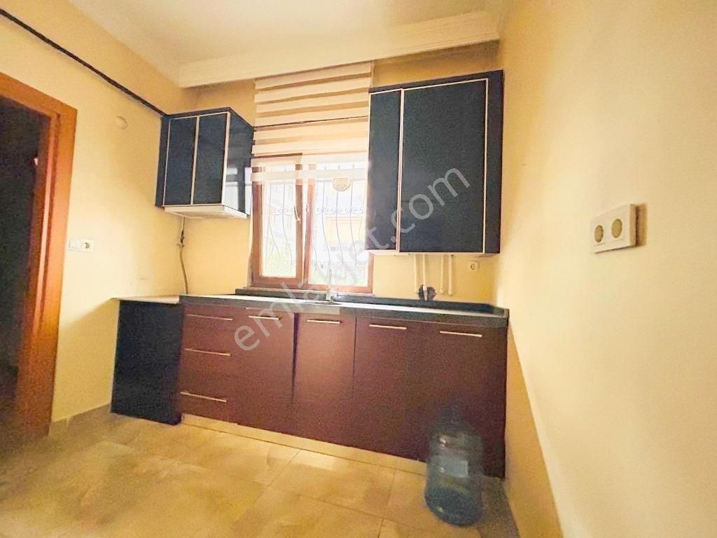 Küçükyalı Merkezi Konumda Ayrı Mutfaklı Öncephe 1+1 - Görsel 13